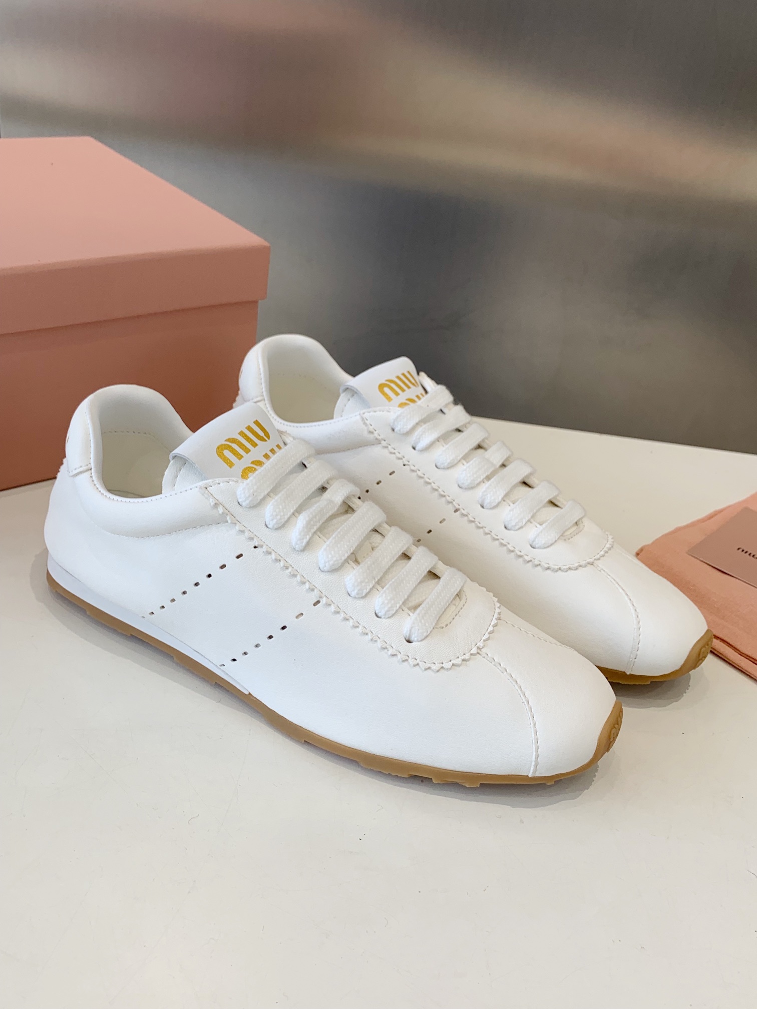 Bagsaaa Miu Miu Plume nappa leather sneakers white
