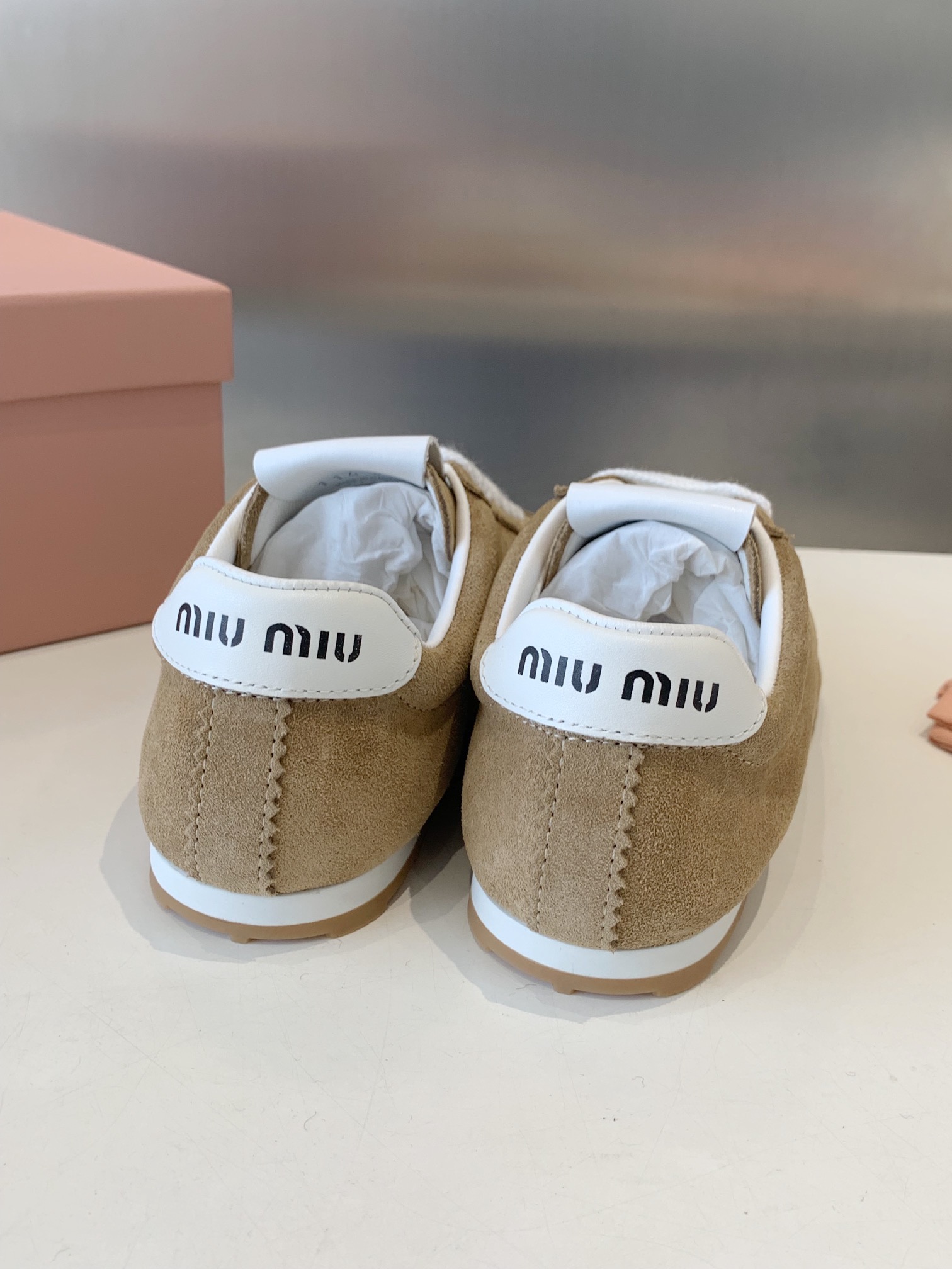 Bagsaaa Miu Miu Plume suede sneakers beige