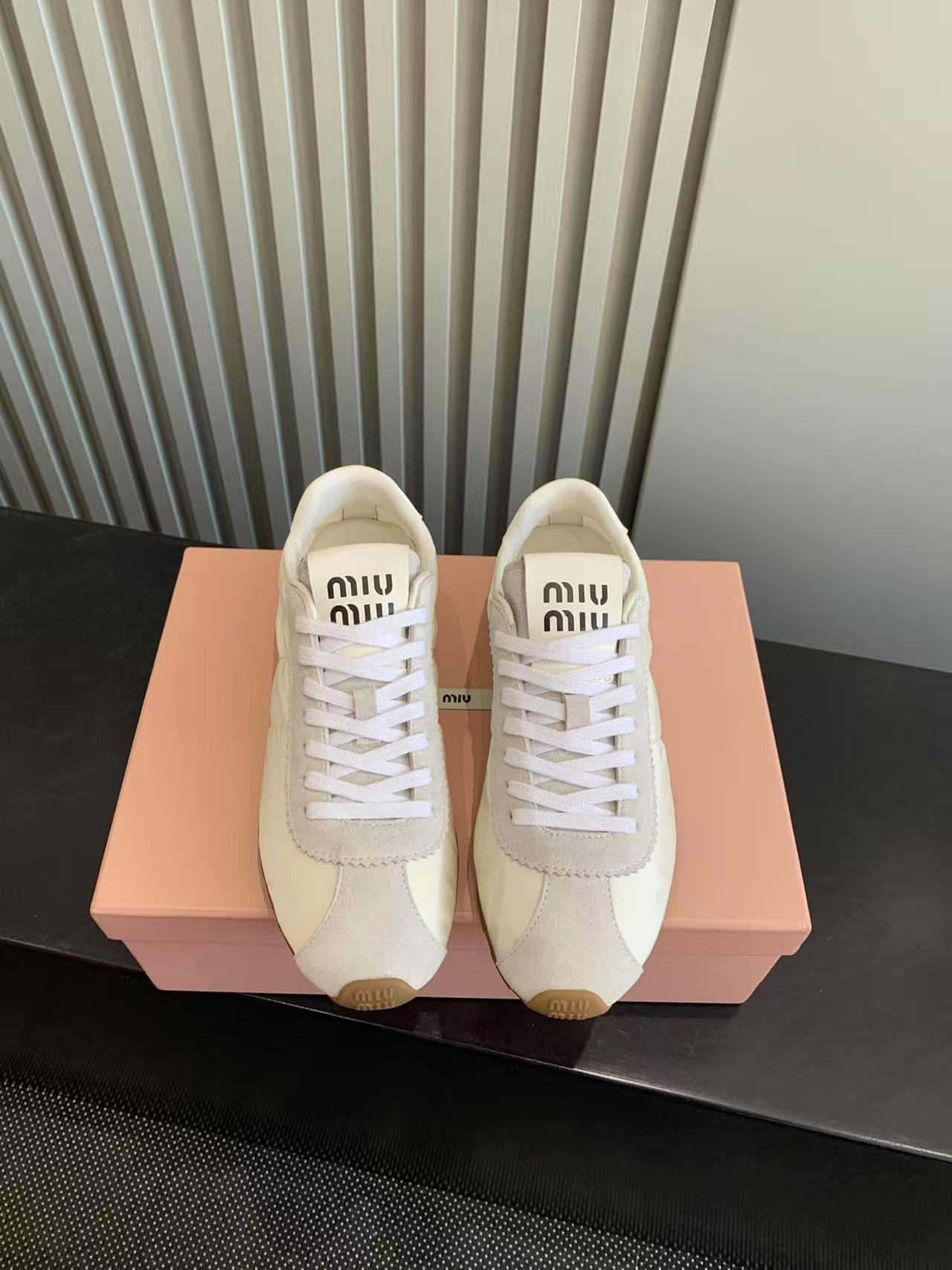 Bagsaaa Miu Miu Plume technical fabric and suede sneakers white