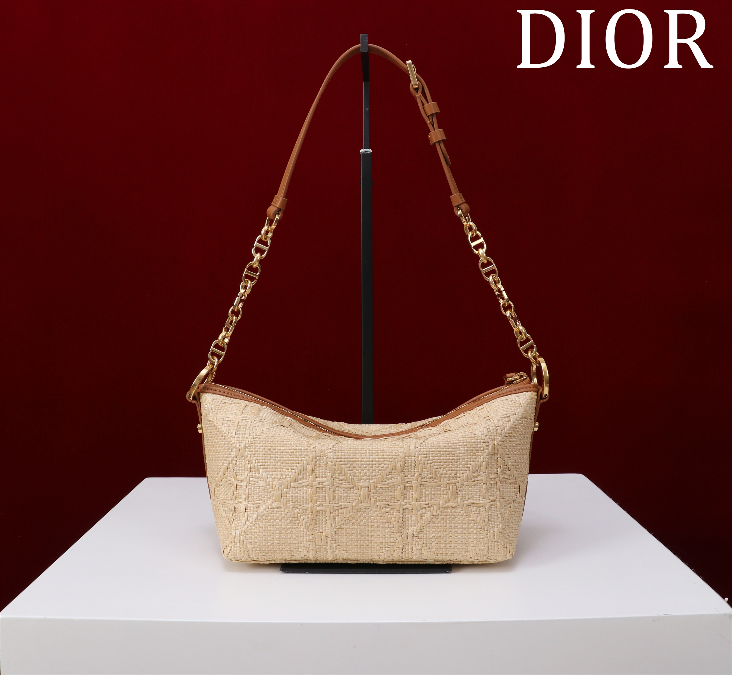 Bagsaaa D10rstar Hobo Bag with Chain Beige Cannage Raffia - 22cm