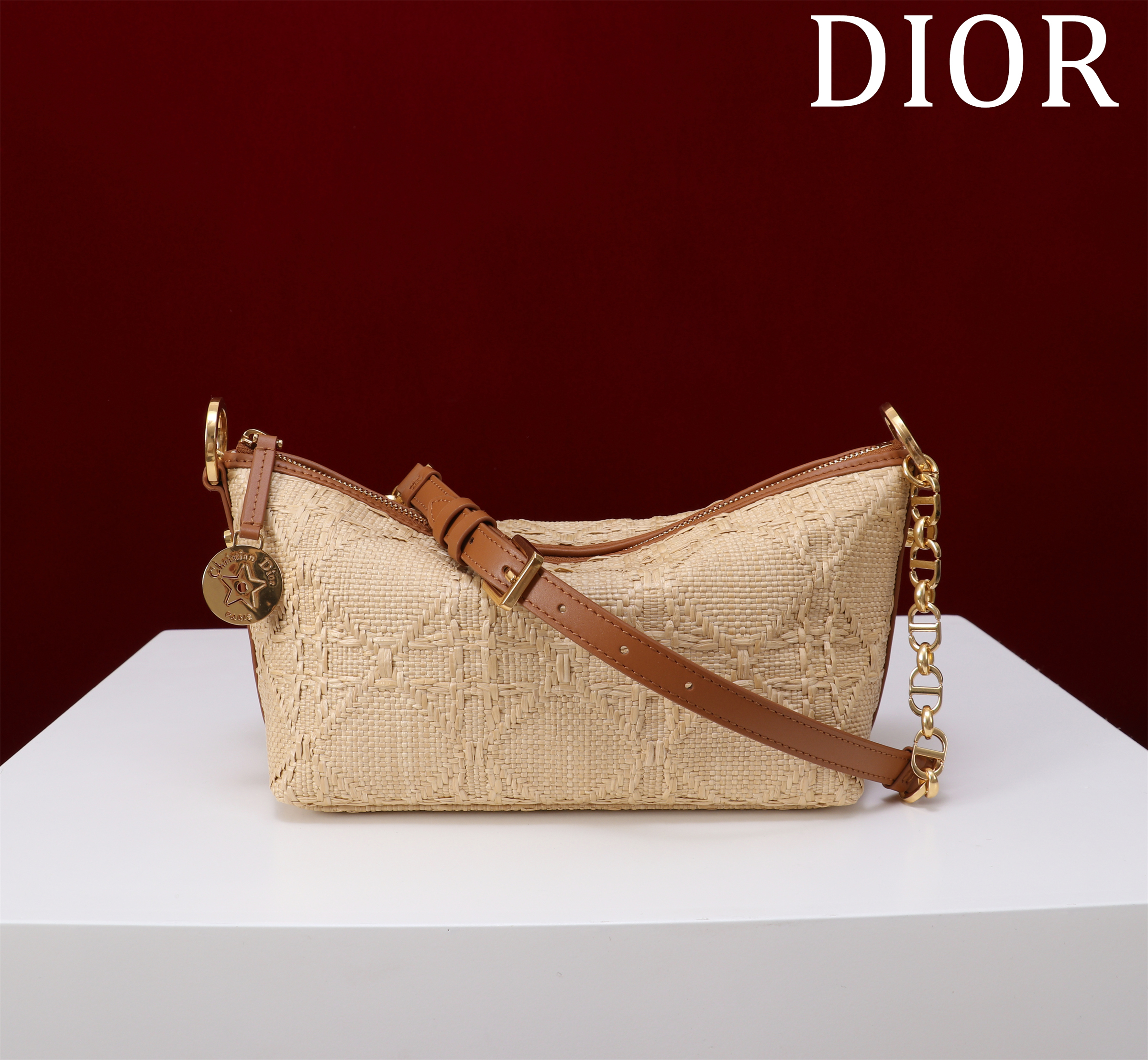 Bagsaaa D10rstar Hobo Bag with Chain Beige Cannage Raffia - 22cm