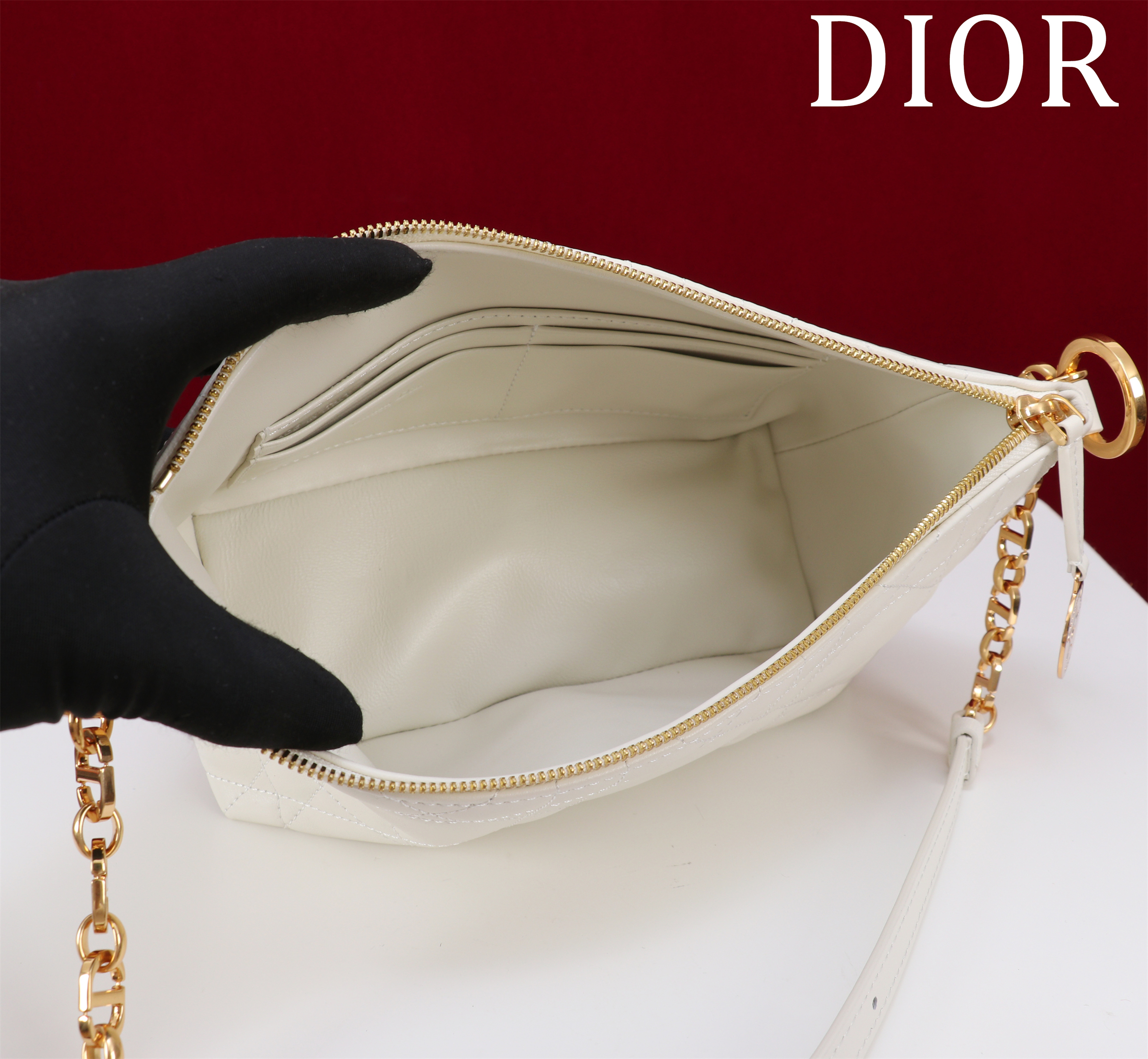 Bagsaaa D10rstar Hobo Bag with Chain Latte Macrocannage Lambskin - 22cm