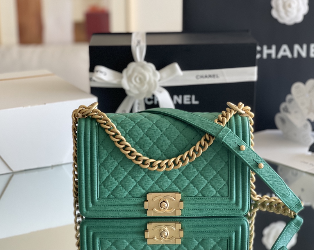 Bagsaaa Ch**el Boy Green Caviar & Gold - 25cm