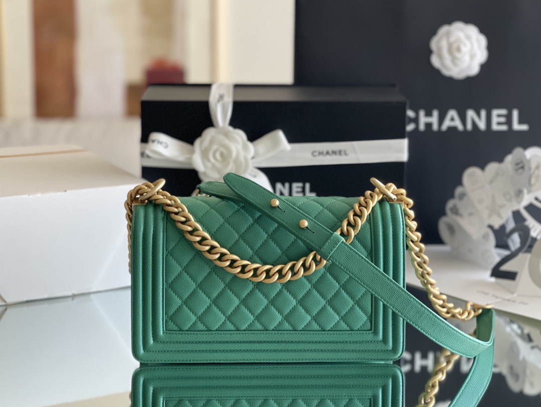 Bagsaaa Ch**el Boy Green Caviar & Gold - 25cm