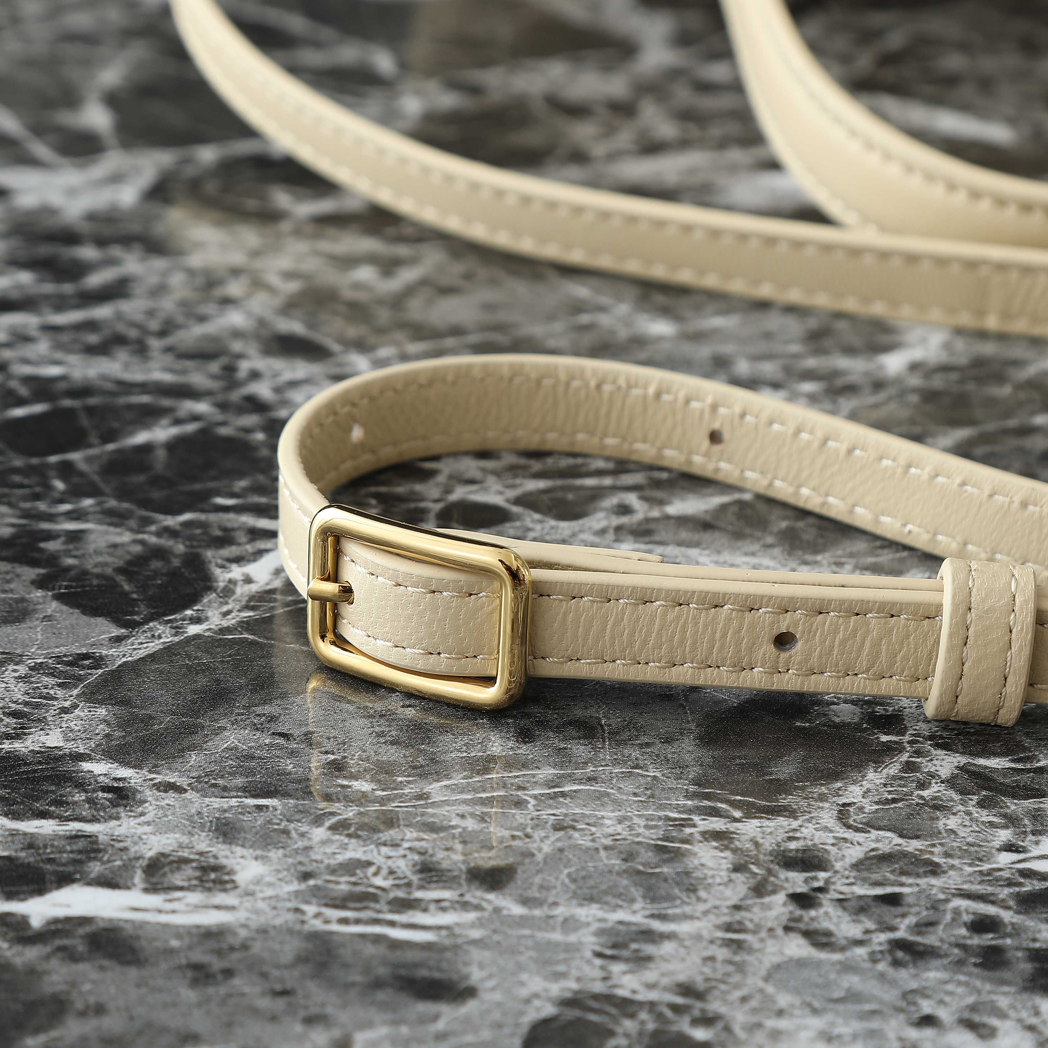 Bagsaaa B0tt*ga Ven*ta Knot Lock 817191 beige - 25cm