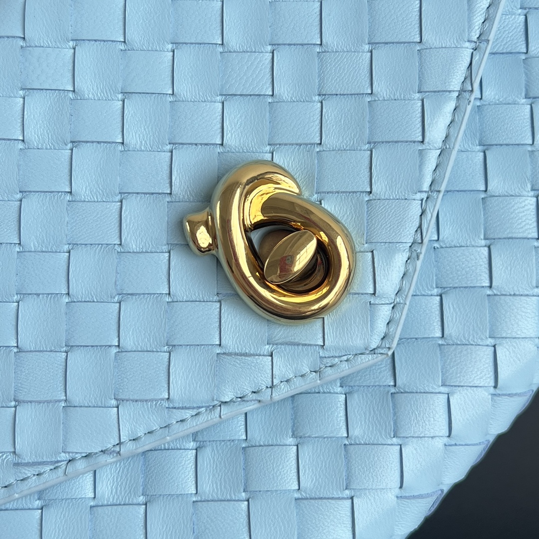 Bagsaaa B0tt*ga Ven*ta Knot Lock 817191 blue - 25cm