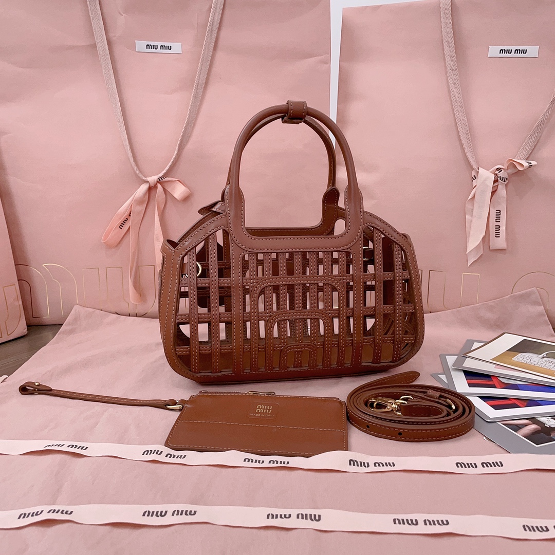 Bagsaaa Miu Miu Leather basket 5BA294 brown - 24cm