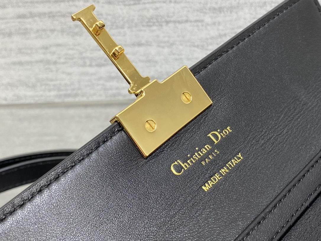 Bagsaaa D10r Miss Montaigne Mini Bag Black Smooth Calfskin - 20cm