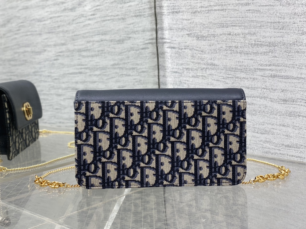 Bagsaaa D10r Miss Caro Pouch with Chain Blue D10r Oblique Jacquard and Smooth Calfskin - 19cm