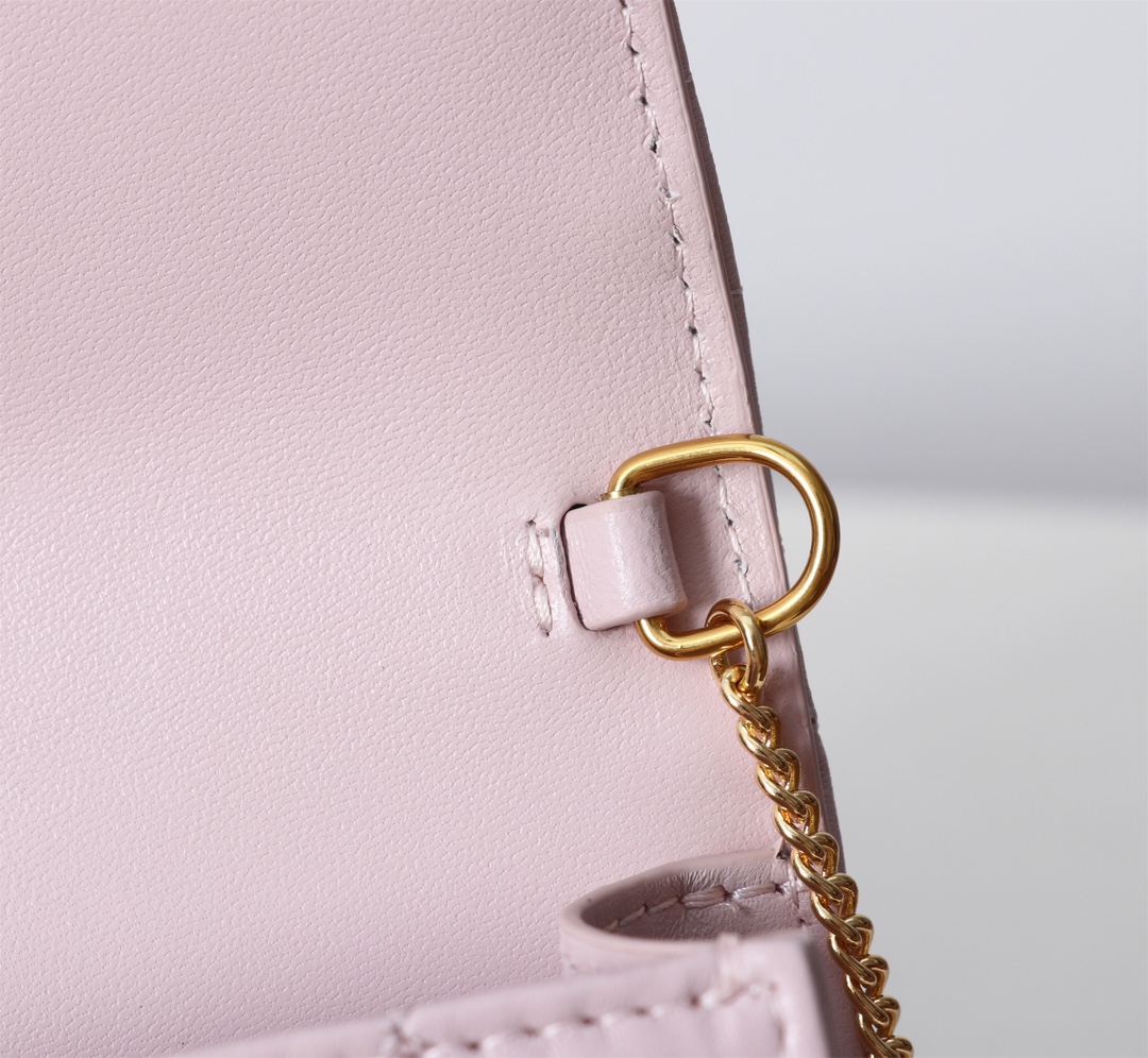 Bagsaaa D10r Miss Caro Pouch with Chain Powder Pink Macrocannage Lambskin - 19cm