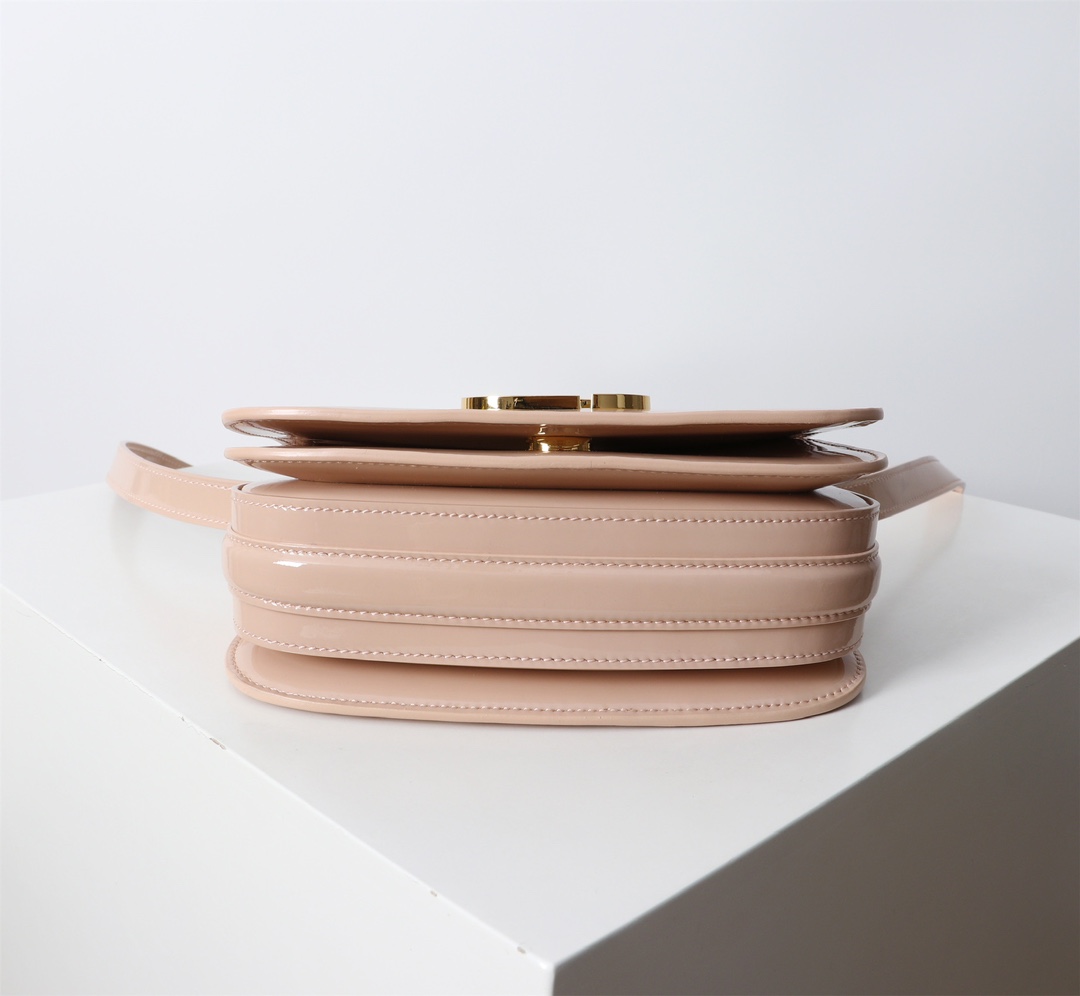 Bagsaaa D10r Small 30 Montaigne Avenue Top Handle Bag Pale Pink Patent Calfskin - 19cm