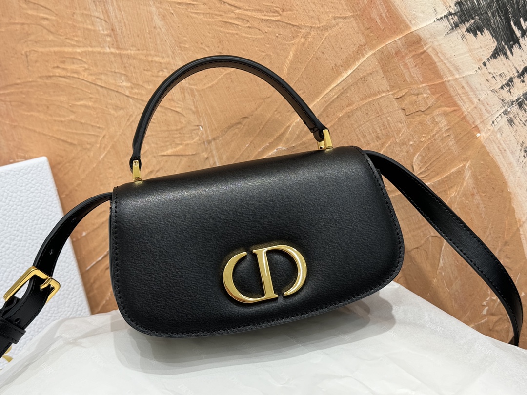 Bagsaaa D10r Small 30 Montaigne Avenue Top Handle Bag Black Ribbed Calfskin - 19 x 9 x 8 cm