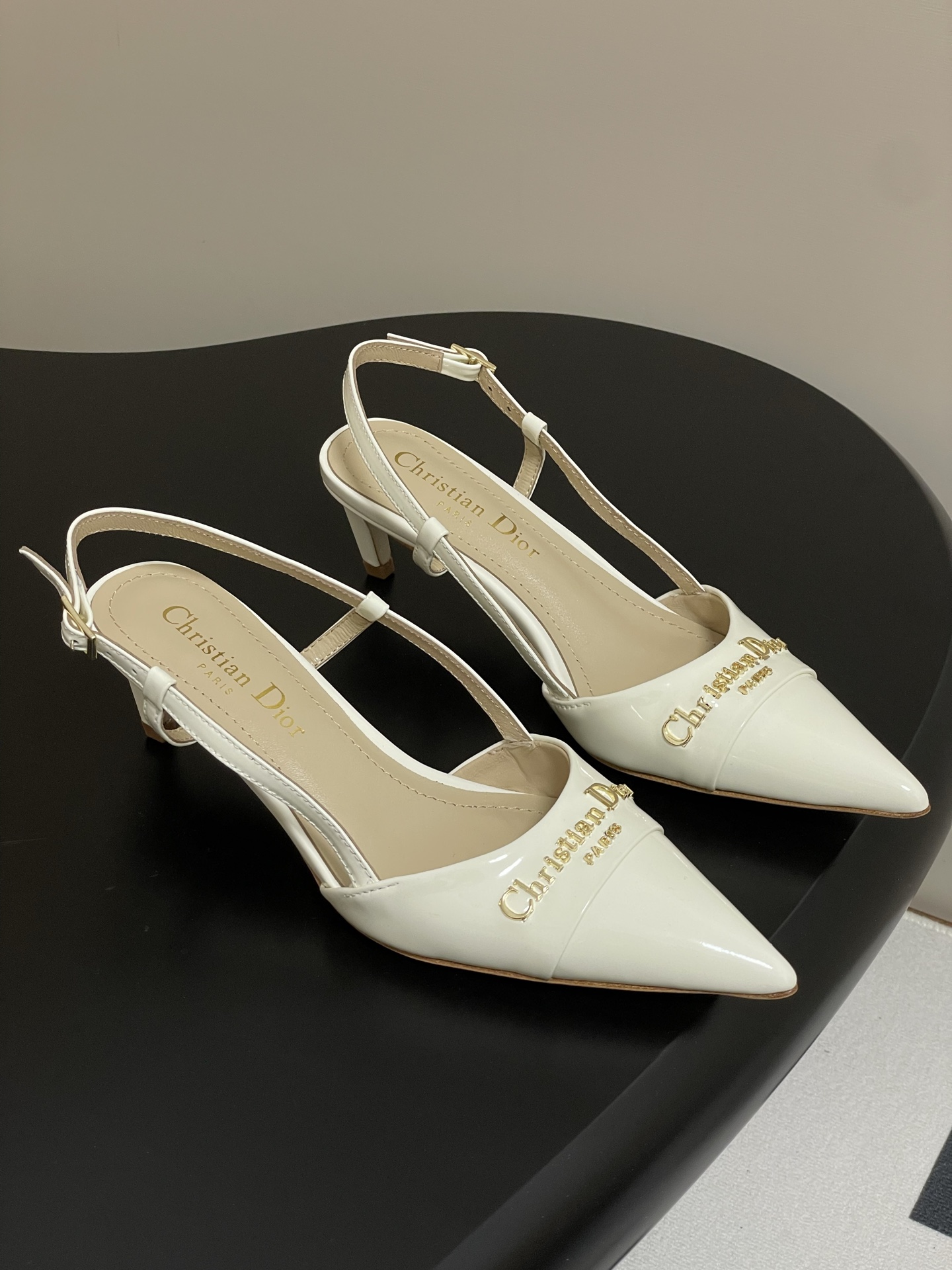 Bagsaaa My D10r Slingback Pump White Patent Calfskin 5cm
