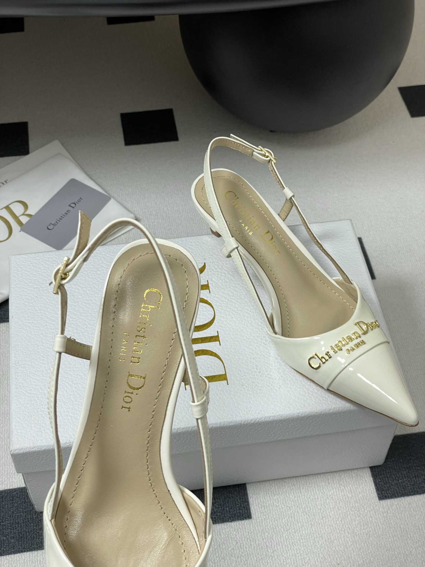 Bagsaaa My D10r Slingback Pump White Patent Calfskin 5cm