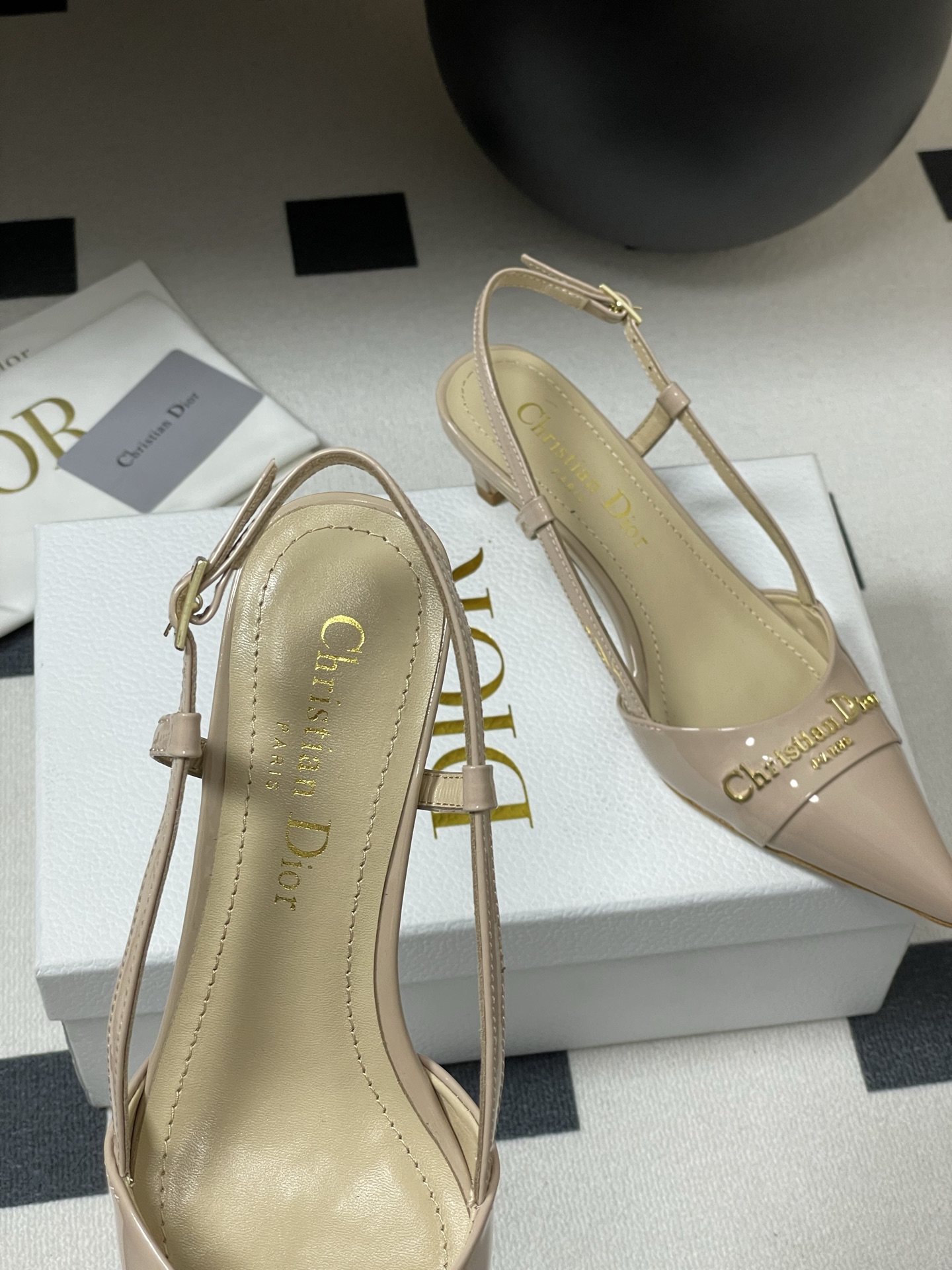 Bagsaaa My D10r Slingback Pump Beige Patent Calfskin 5cm