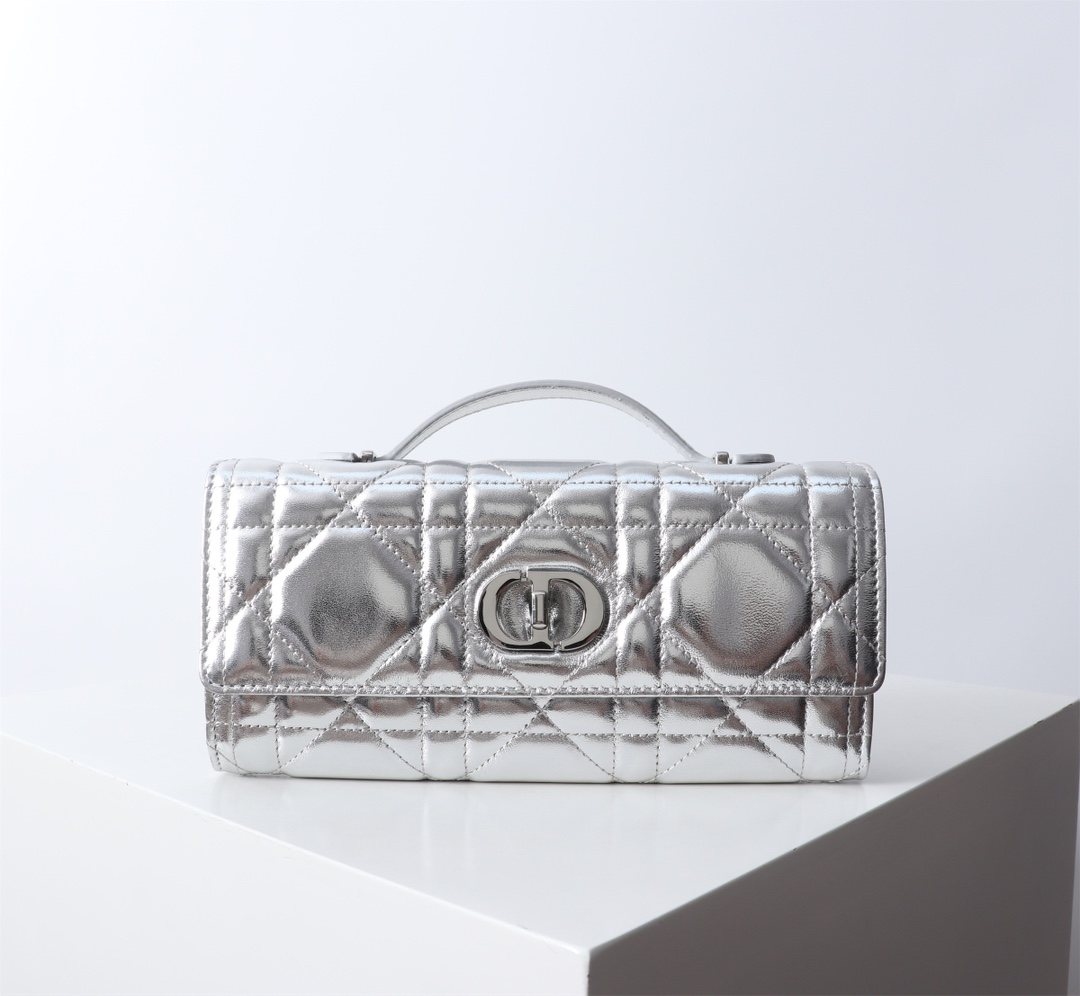 Bagsaaa D10r Miss Caro Top Handle Pouch Silver Macrocannage Lambskin - 24 x 12 x 4 cm