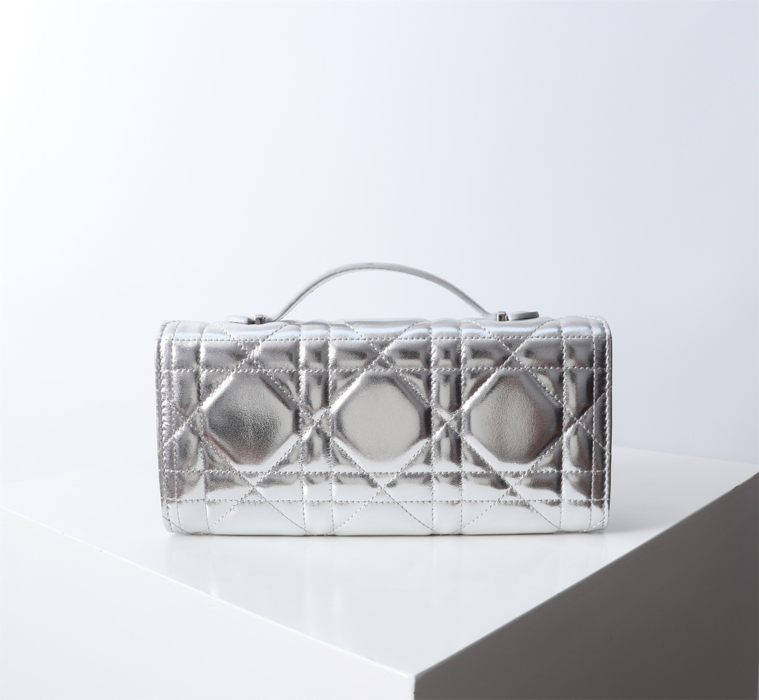 Bagsaaa D10r Miss Caro Top Handle Pouch Silver Macrocannage Lambskin - 24 x 12 x 4 cm