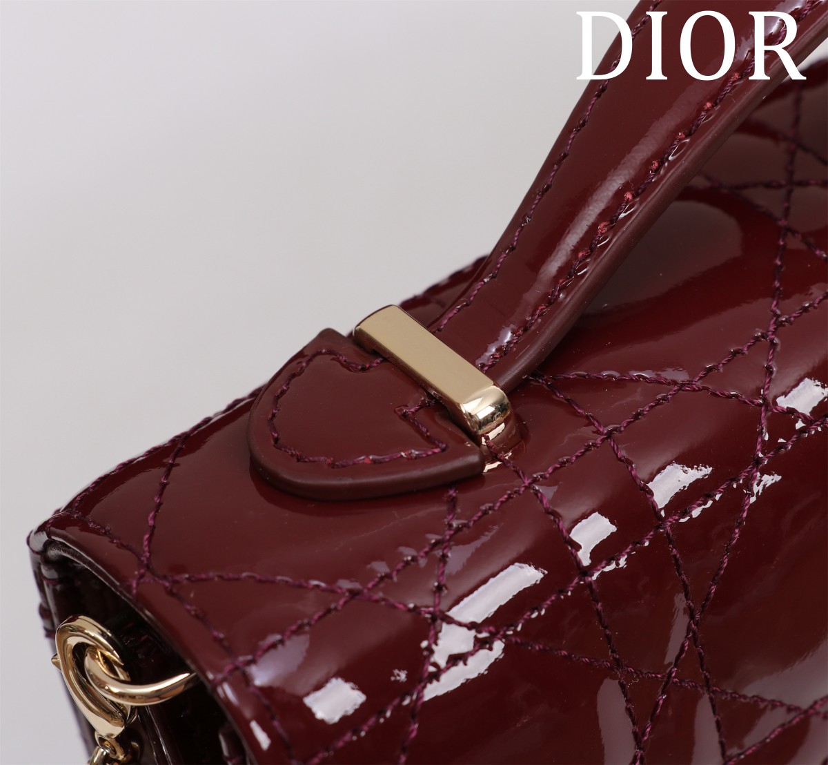 Bagsaaa My D10r Mini Bag Dahlia Red Patent Cannage Calfskin - 21cm