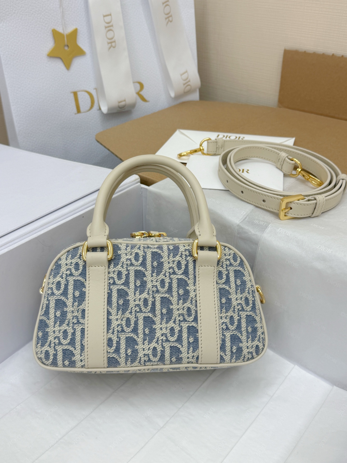 Bagsaaa D10r D-Vibe East-West Nano Bag Blue D10r Oblique Chambray with Raffia Effect - 20.5cm