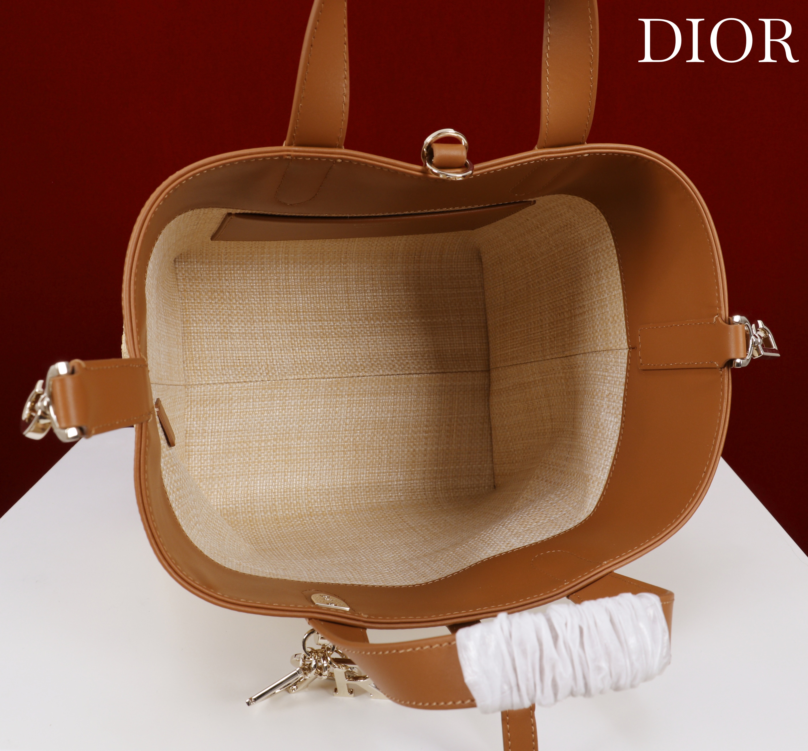 Bagsaaa D10r Medium D10r Toujours Vertical Tote Bag Natural Cannage Raffia - 24cm