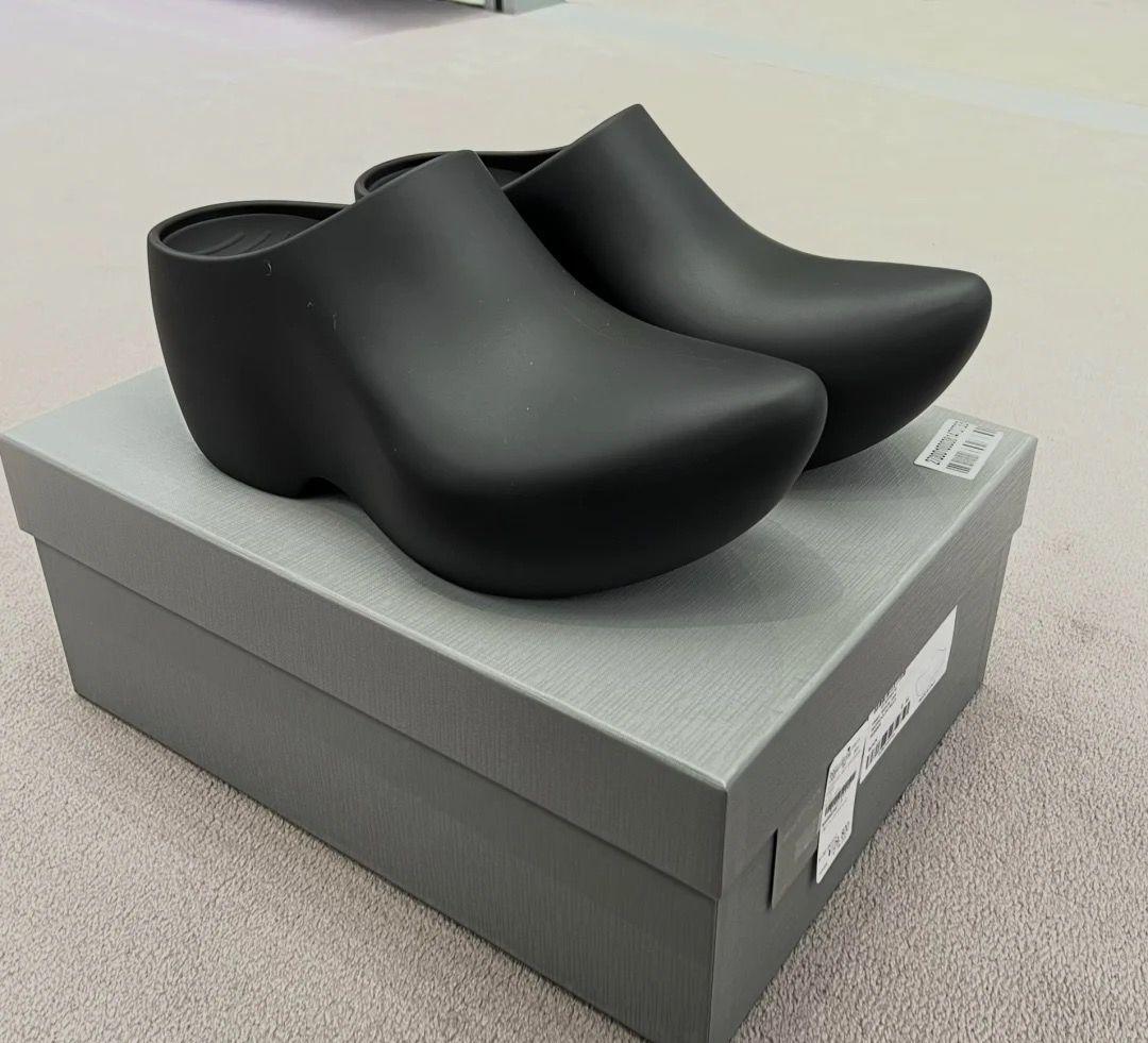 Bagsaaa Ba1en*iaga Technoclog Platform Clogs in Black