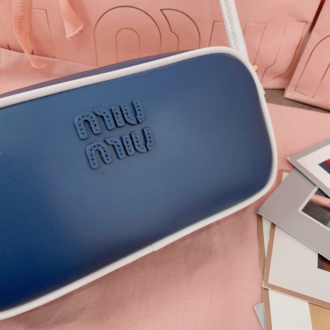 Bagsaaa Miu Miu Leather pouch 5NE024 Blue/White - 20cm