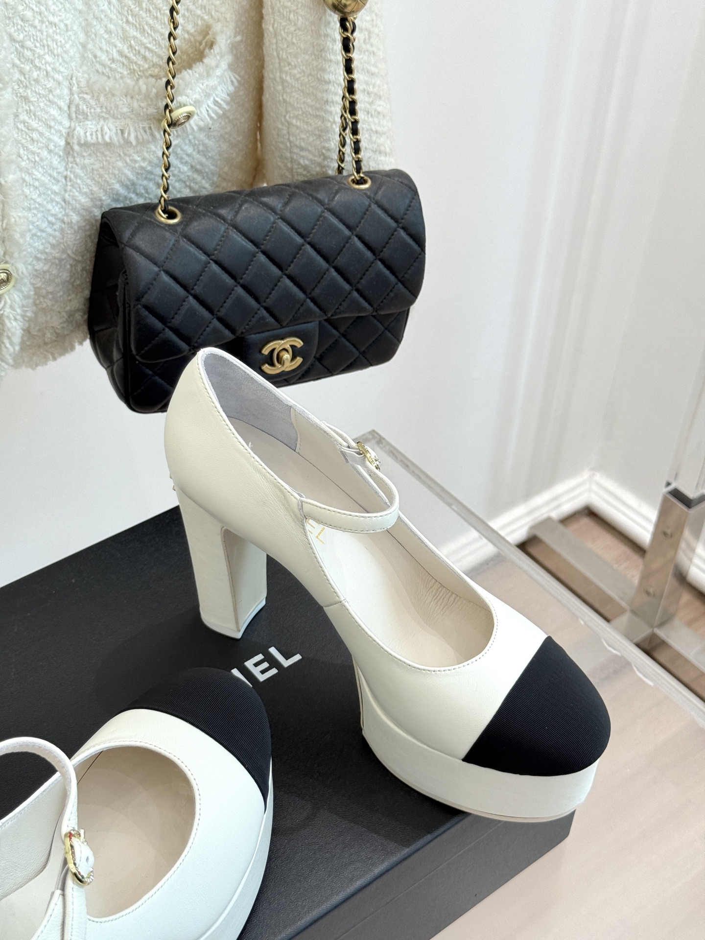 Bagsaaa Ch**el Mary Janes G46434 Ivory & Black