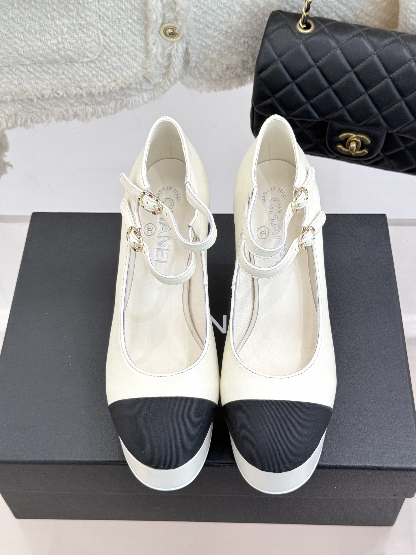 Bagsaaa Ch**el Mary Janes G46433 Ivory