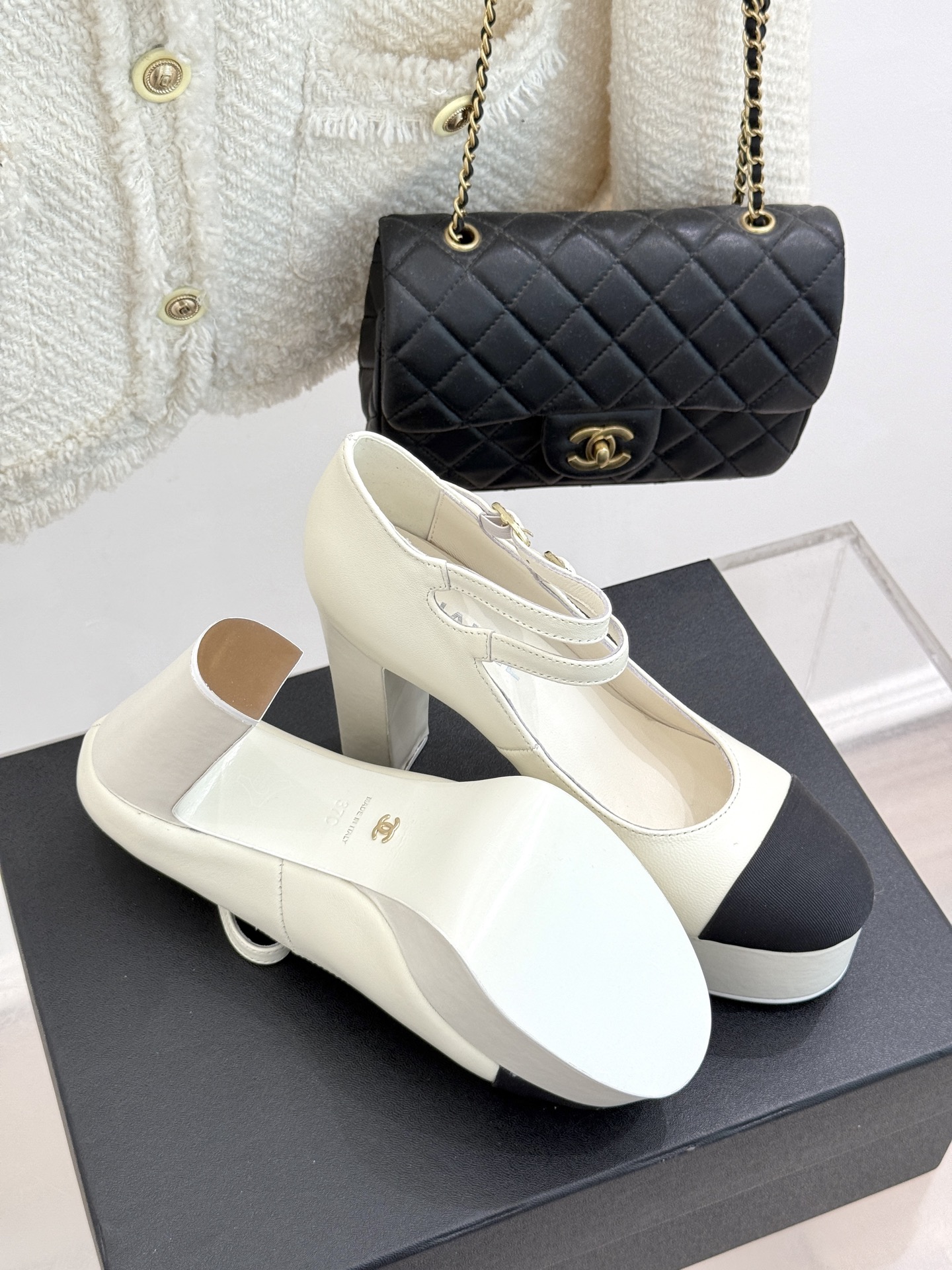 Bagsaaa Ch**el Mary Janes G46433 Ivory
