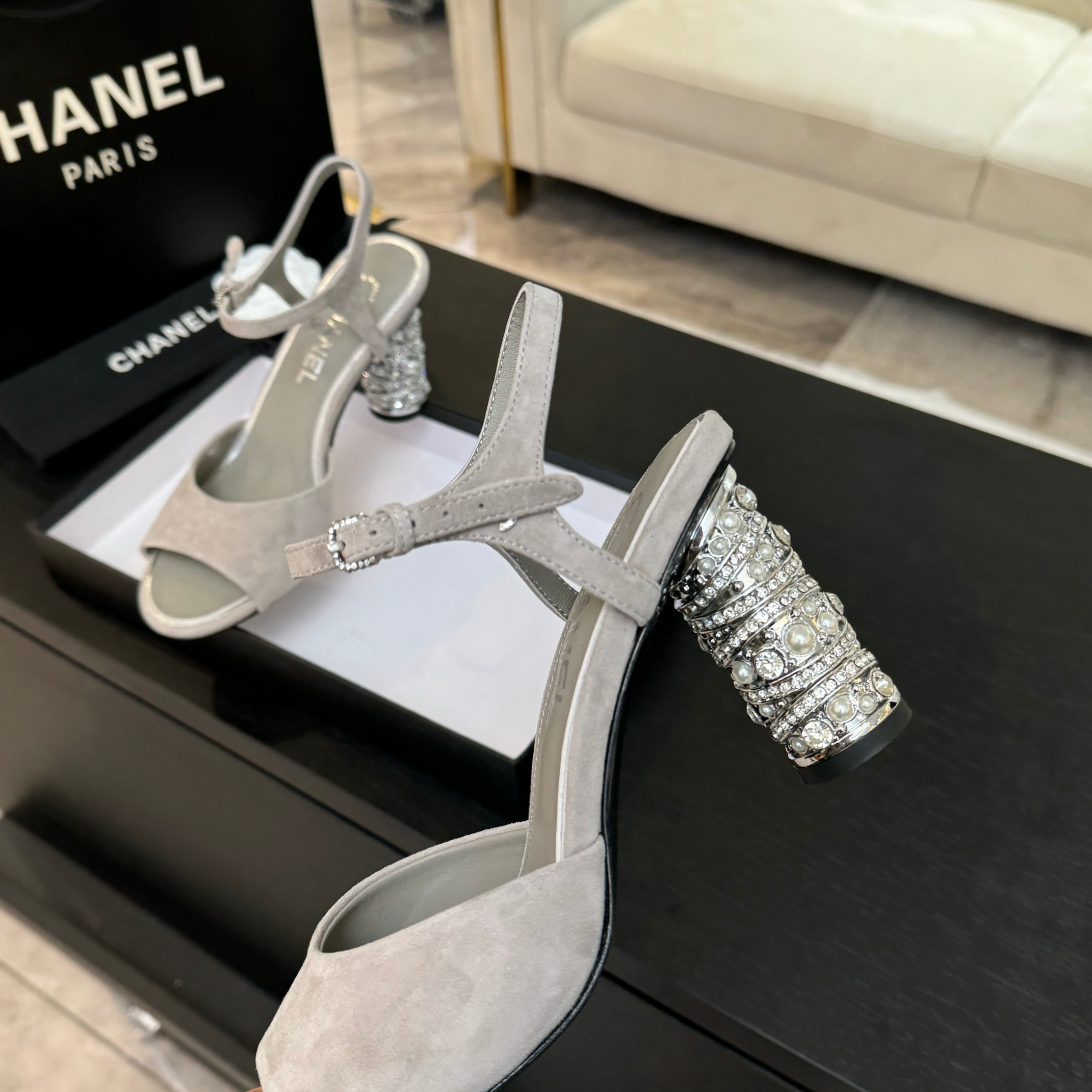 Bagsaaa Ch**el Sandals G46097 Gray Suede - 8.5cm