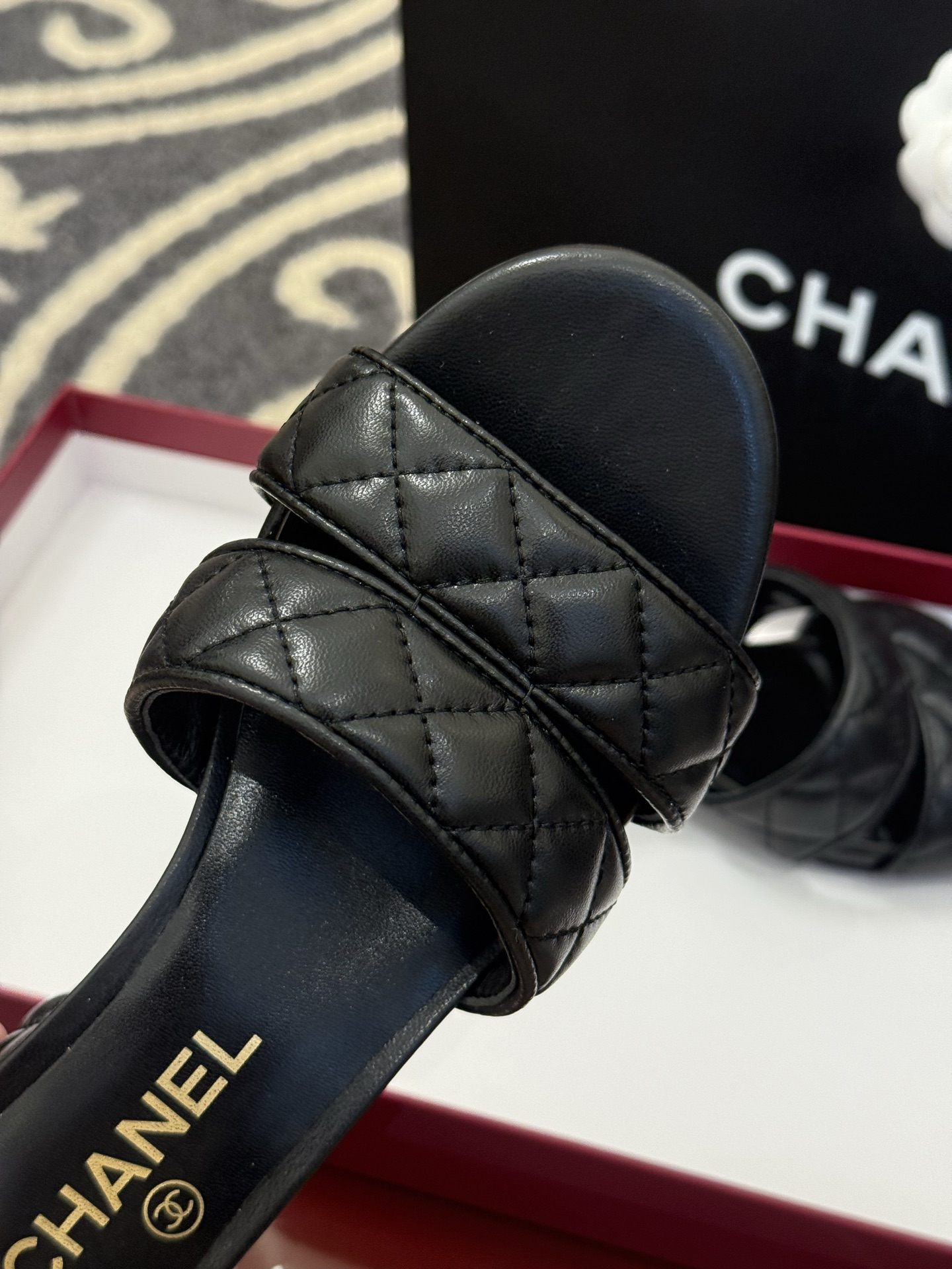 Bagsaaa Ch**el Mules G46480 Black Lambskin - 5cm