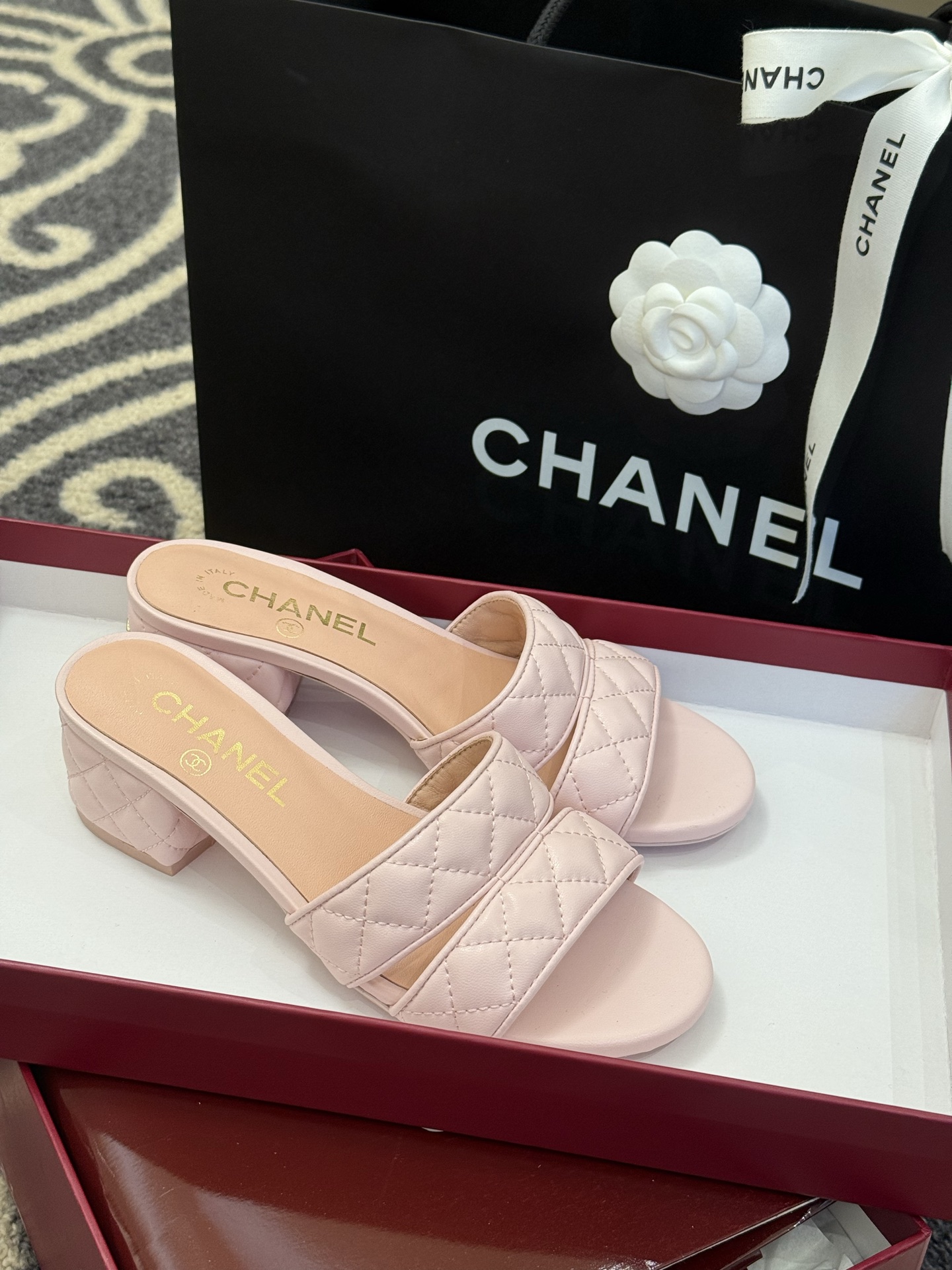 Bagsaaa Ch**el Mules G46480 Pink Lambskin - 5cm