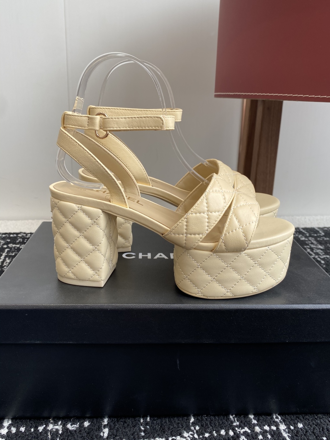 Bagsaaa Ch**el Sandals G46427 Beige Lambskin - 9cm