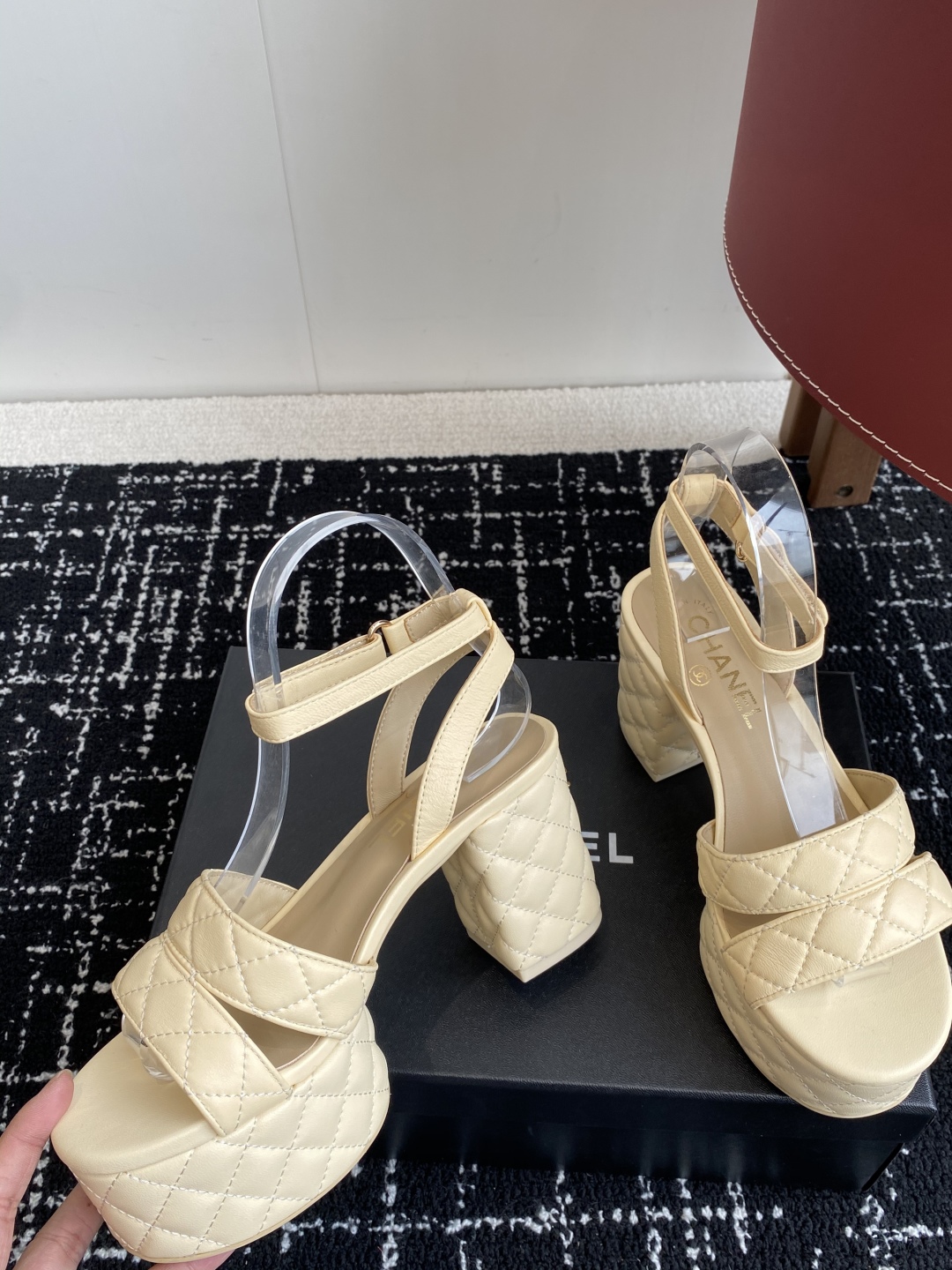 Bagsaaa Ch**el Sandals G46427 Beige Lambskin - 9cm