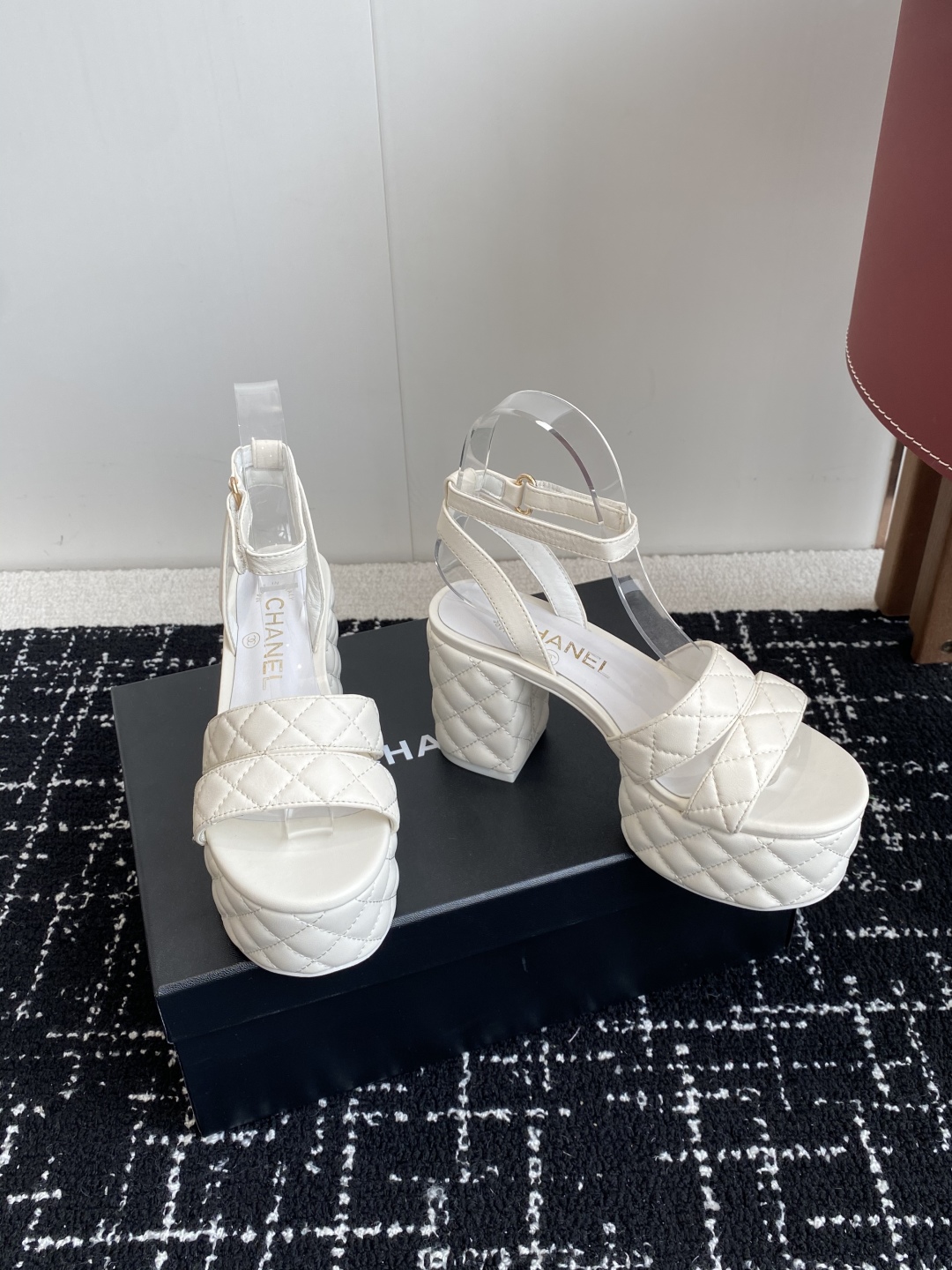Bagsaaa Ch**el Sandals G46427 White Lambskin - 9cm