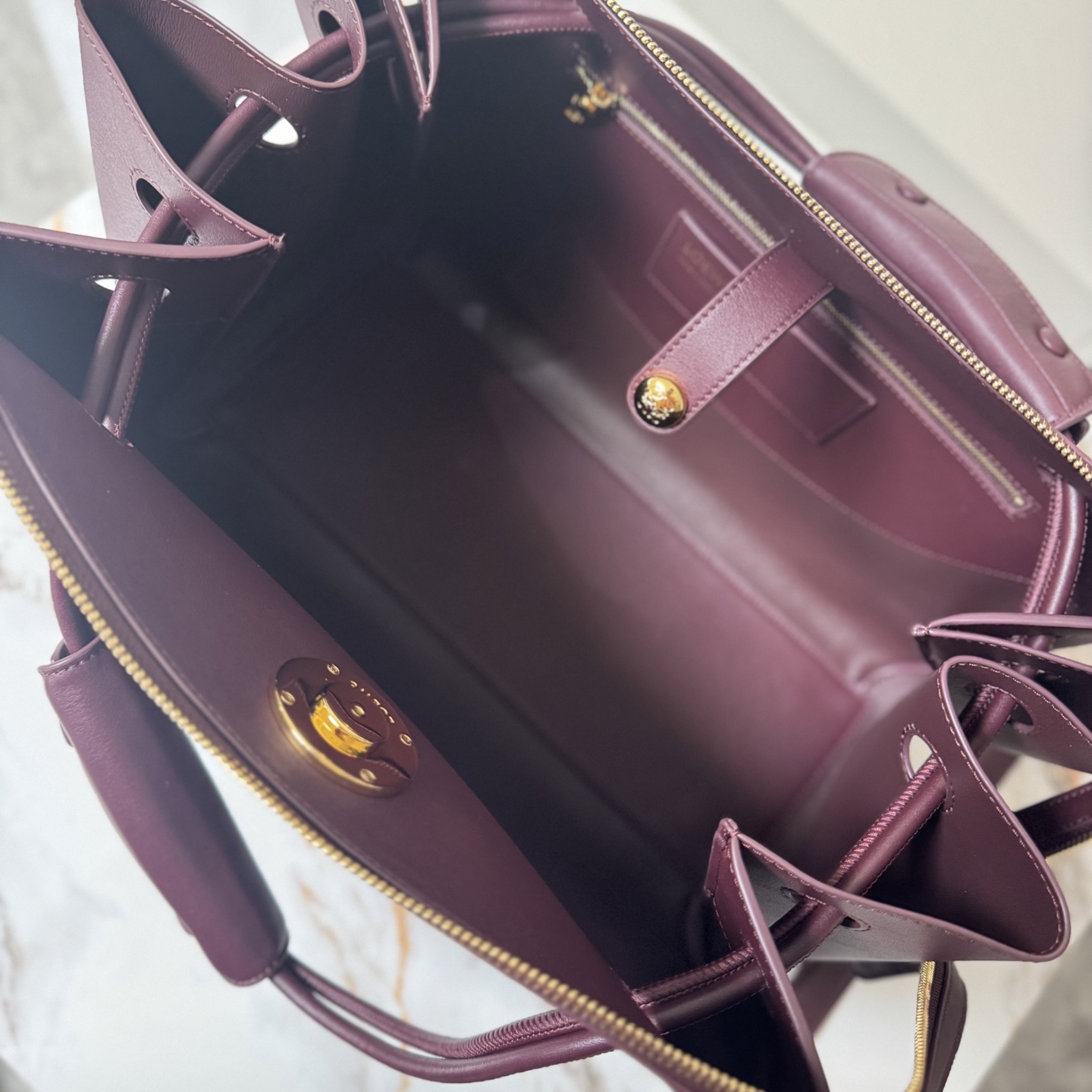 Bagsaaa L0ew* Large Madrid bag in S*pple calfskin burgundy - 33cm