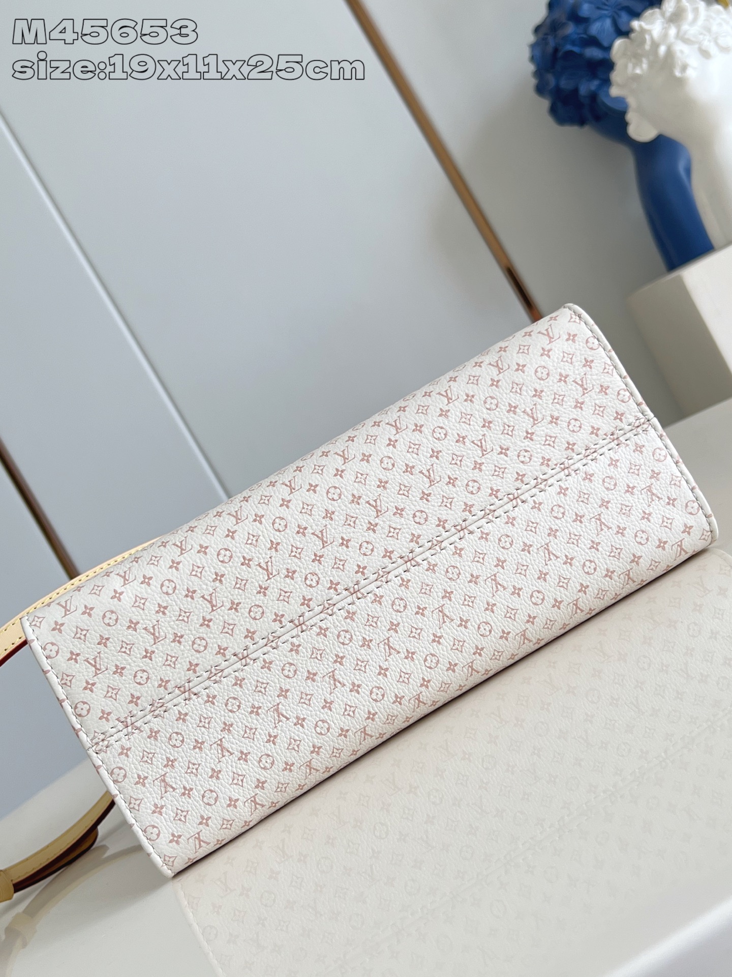 Bagsaaa LV M15138 Prefall 2025 OnTheGo PM Azure Blue/Sand - 25cm