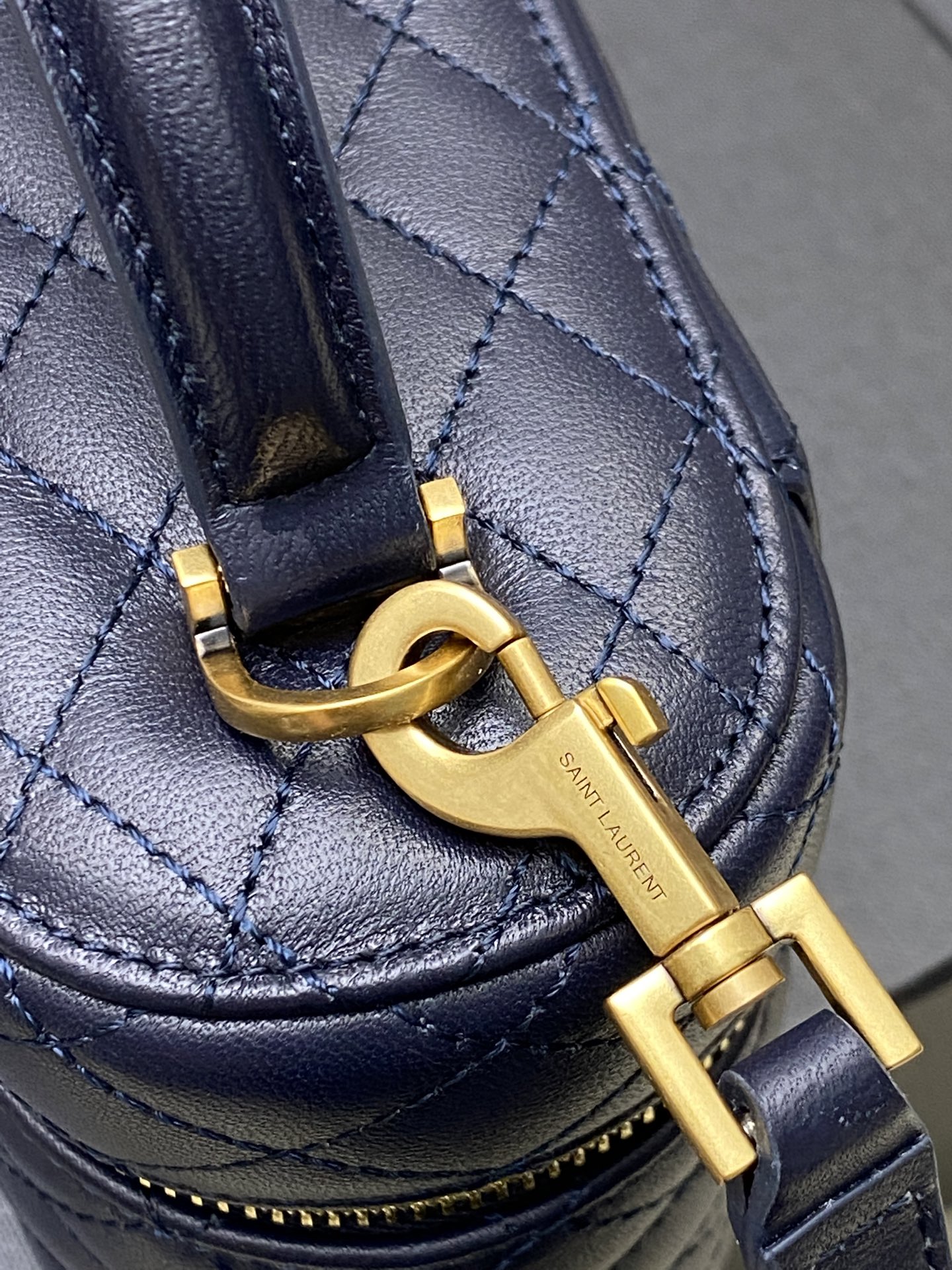 Bagsaaa Y51 Gaby Vanity Bag In Lambskin 766731 Navy Blue - 18 X 11 X 6.5 CM