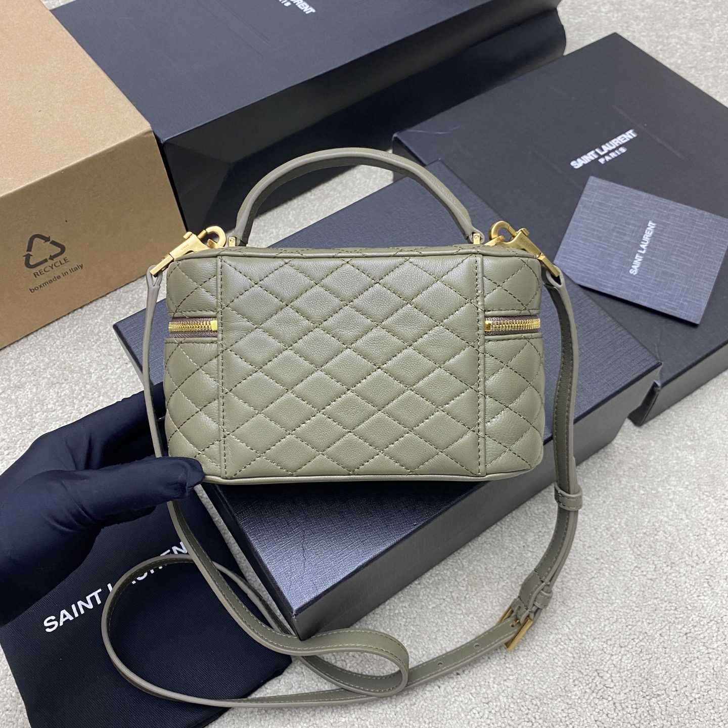 Bagsaaa Y51 Gaby Vanity Bag In Lambskin 766731 Light Green - 18 X 11 X 6.5 CM