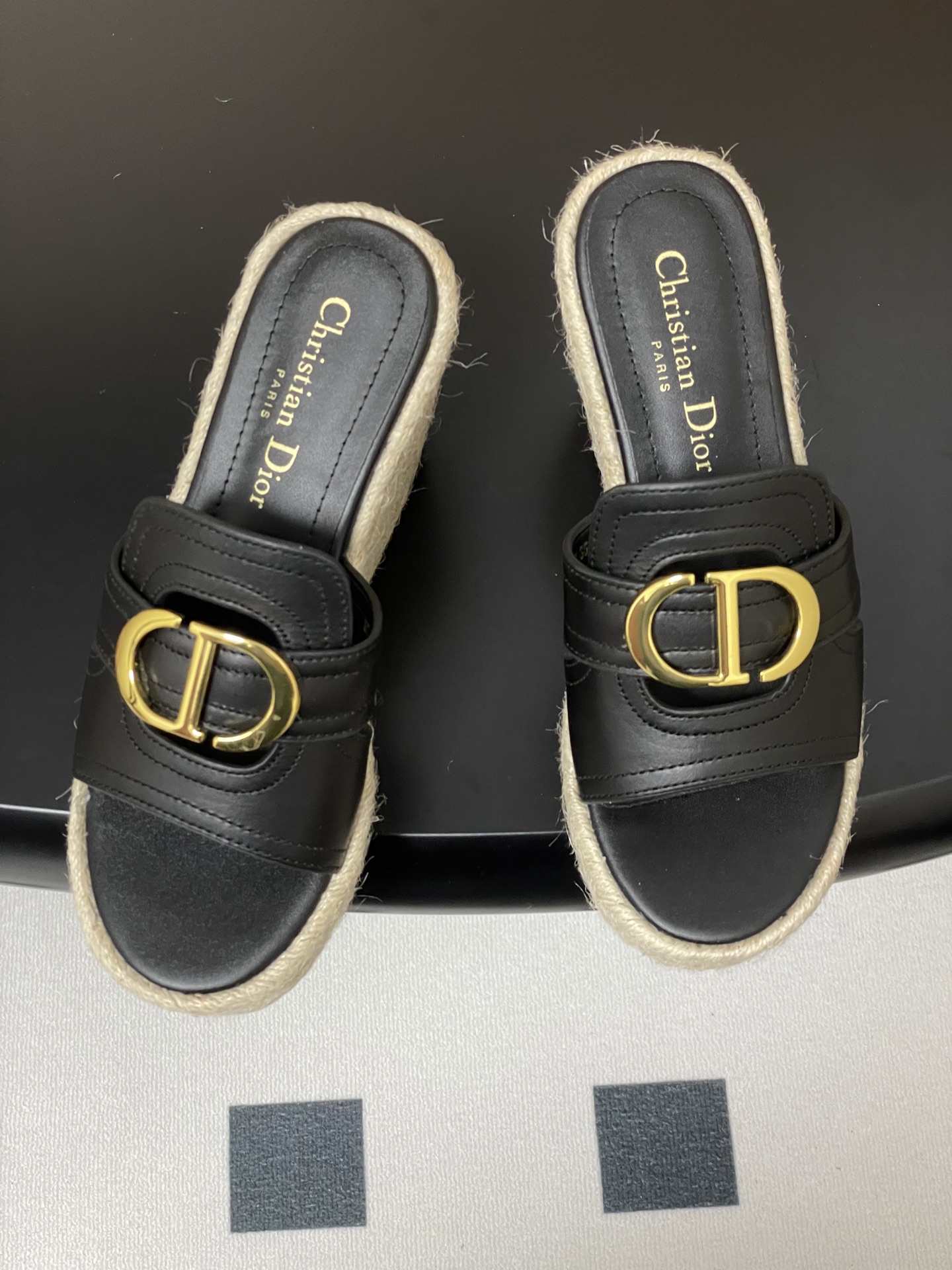 Bagsaaa D10r 30 Montaigne Wedge Slide Black Calfskin