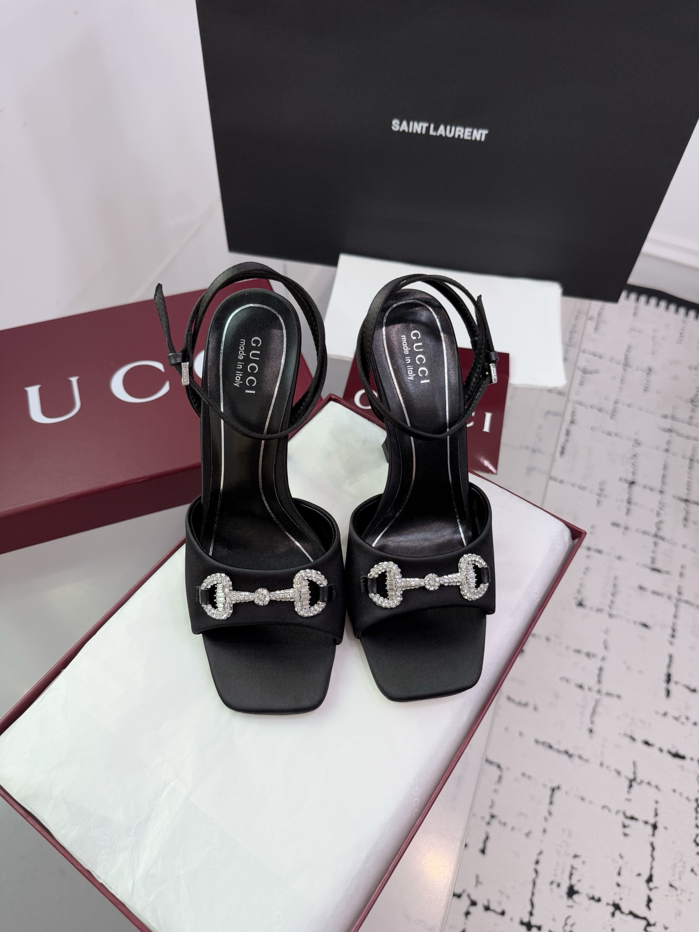 Bagsaaa Gvc*1 Women's sandal with crystal Horsebit black 834344 - 10.5cm
