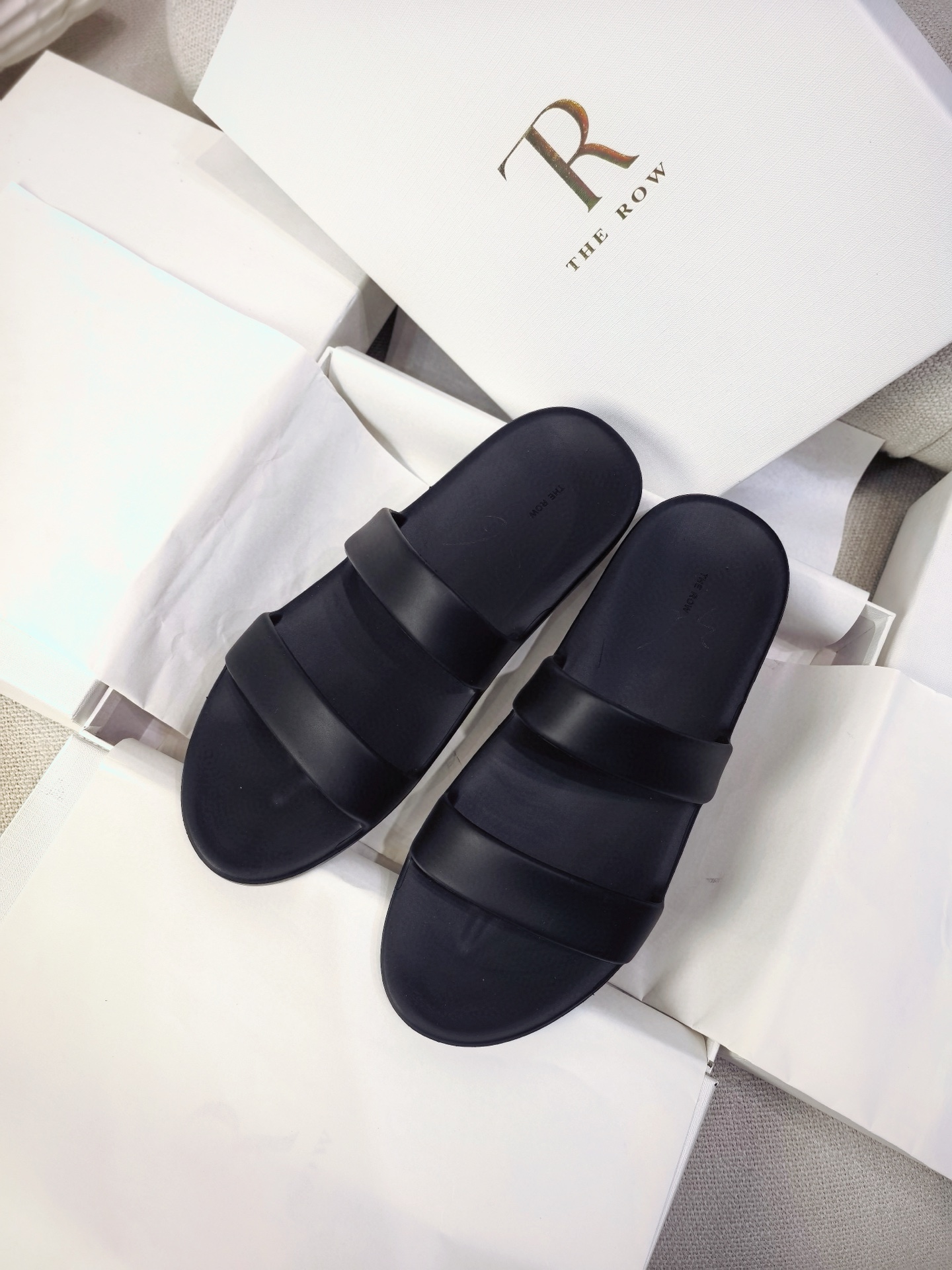 Bagsaaa The R0w Foam sandals black
