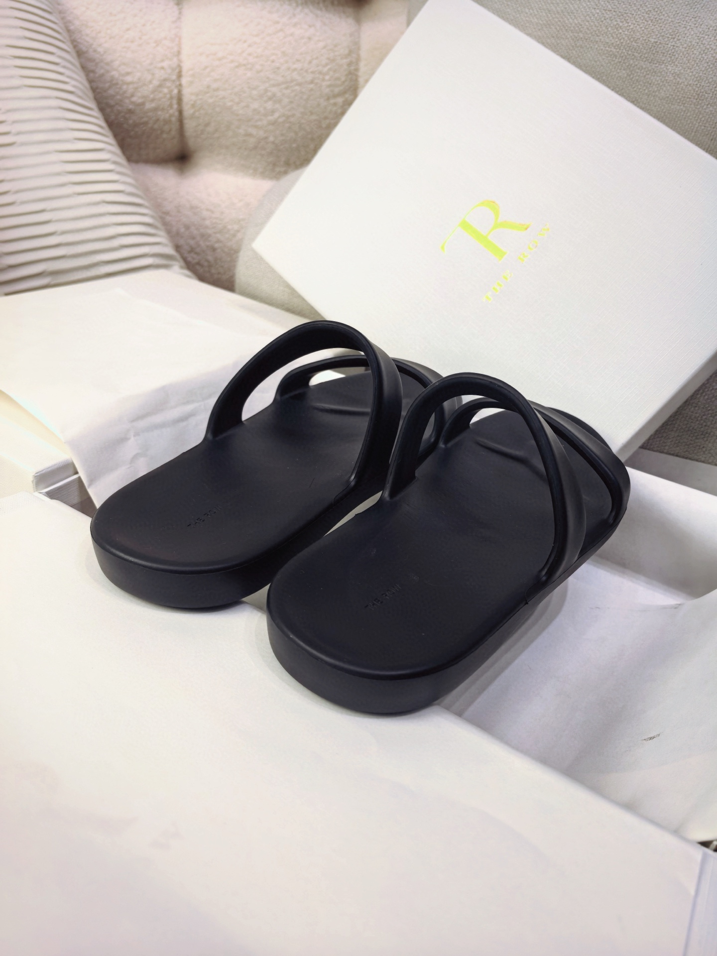 Bagsaaa The R0w Foam sandals black