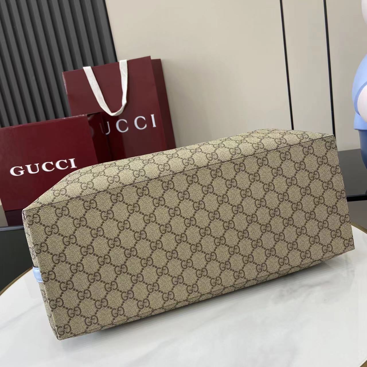 Bagsaaa Gvc*1 GG Emblem Medium Tote Bag 815213 beige & blue - 38 x 25 x 15 cm