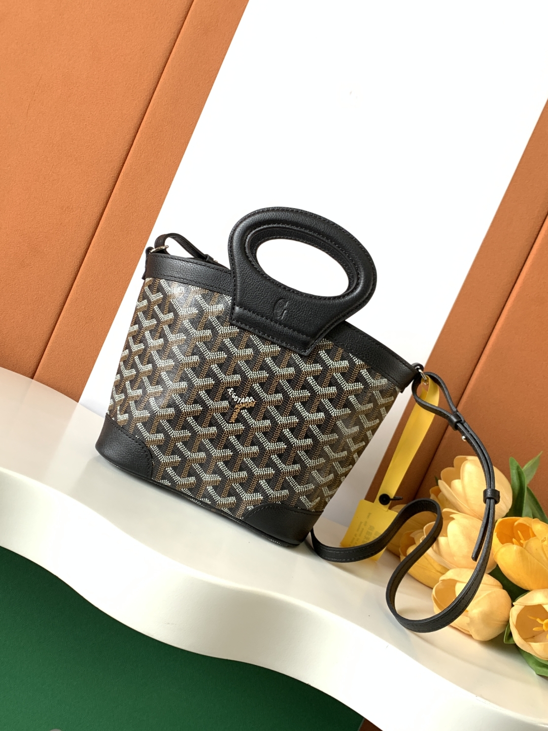 Bagsaaa G09ard Beluga Mini Bag black - 23cm