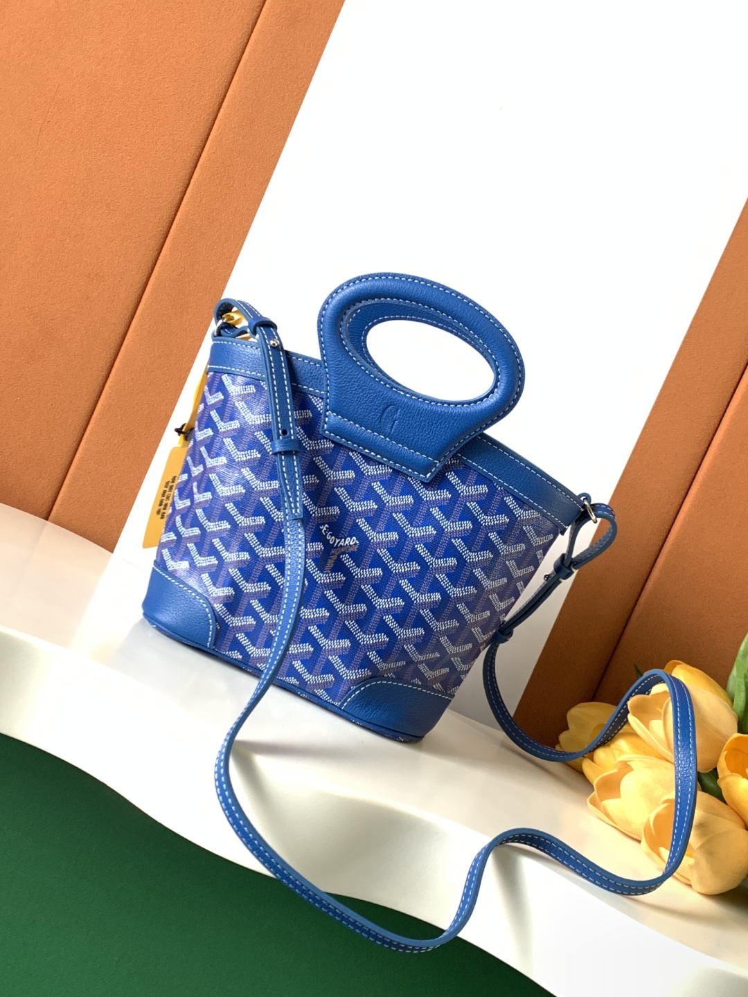 Bagsaaa G09ard Beluga Mini Bag blue - 23cm