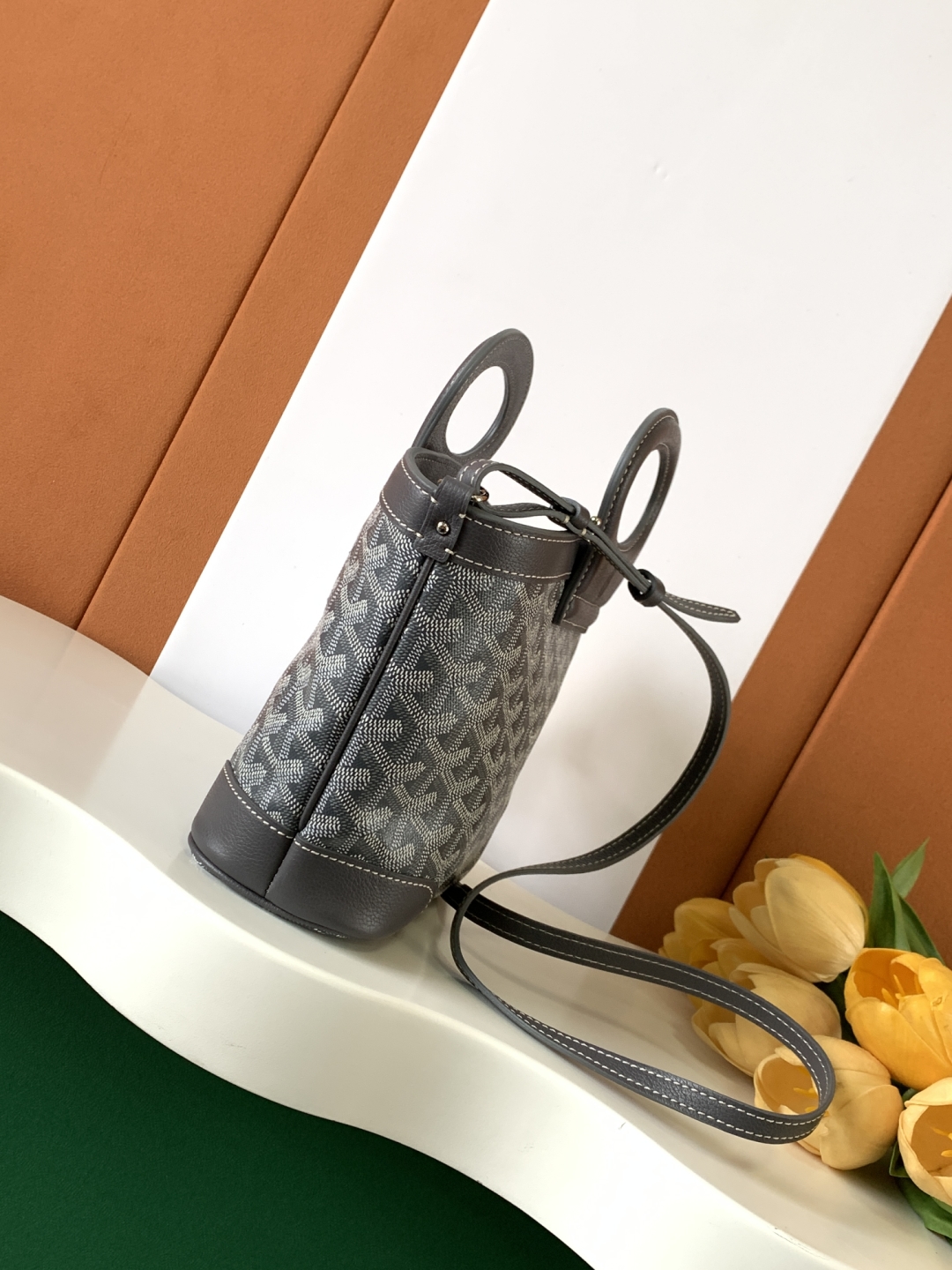 Bagsaaa G09ard Beluga Mini Bag gray - 23cm