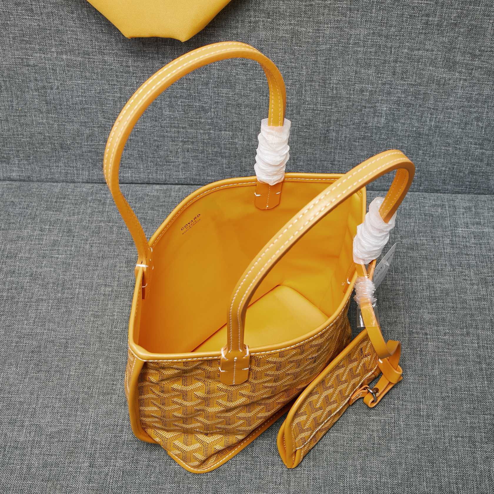 Bagsaaa G09ard Anjou Mini Bag Yellow - 20cm