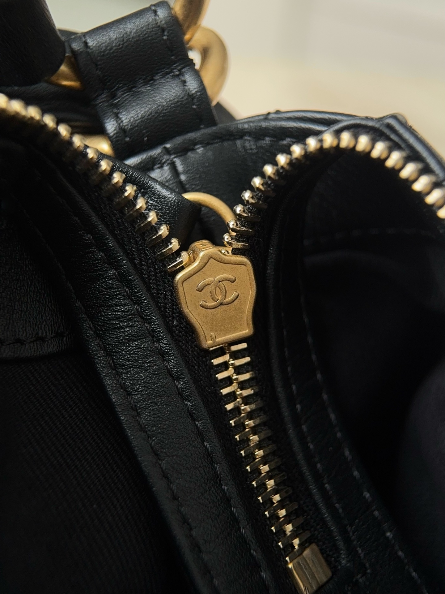 Bagsaaa Ch**el Large Backpack AS5523 Black - 33.5cm