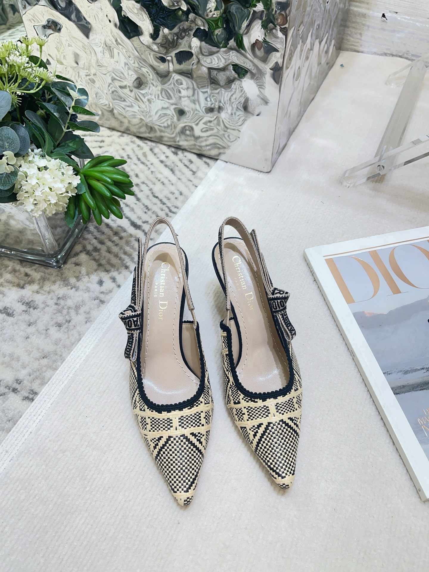 Bagsaaa D10r J'AD10r Slingback Pump Natural and Black Cannage Raffia